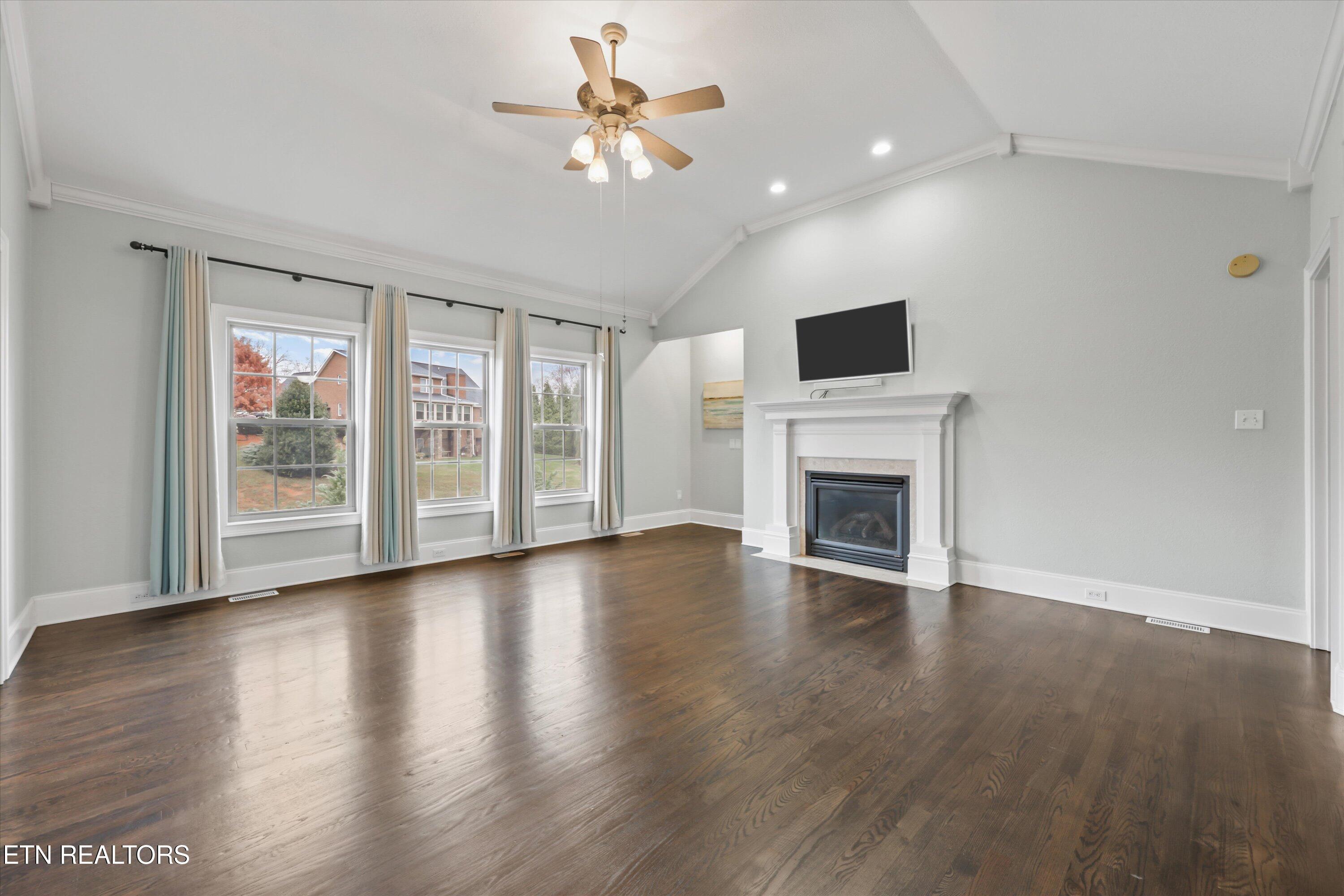 1725 Burnside Drive Maryville TN 37801