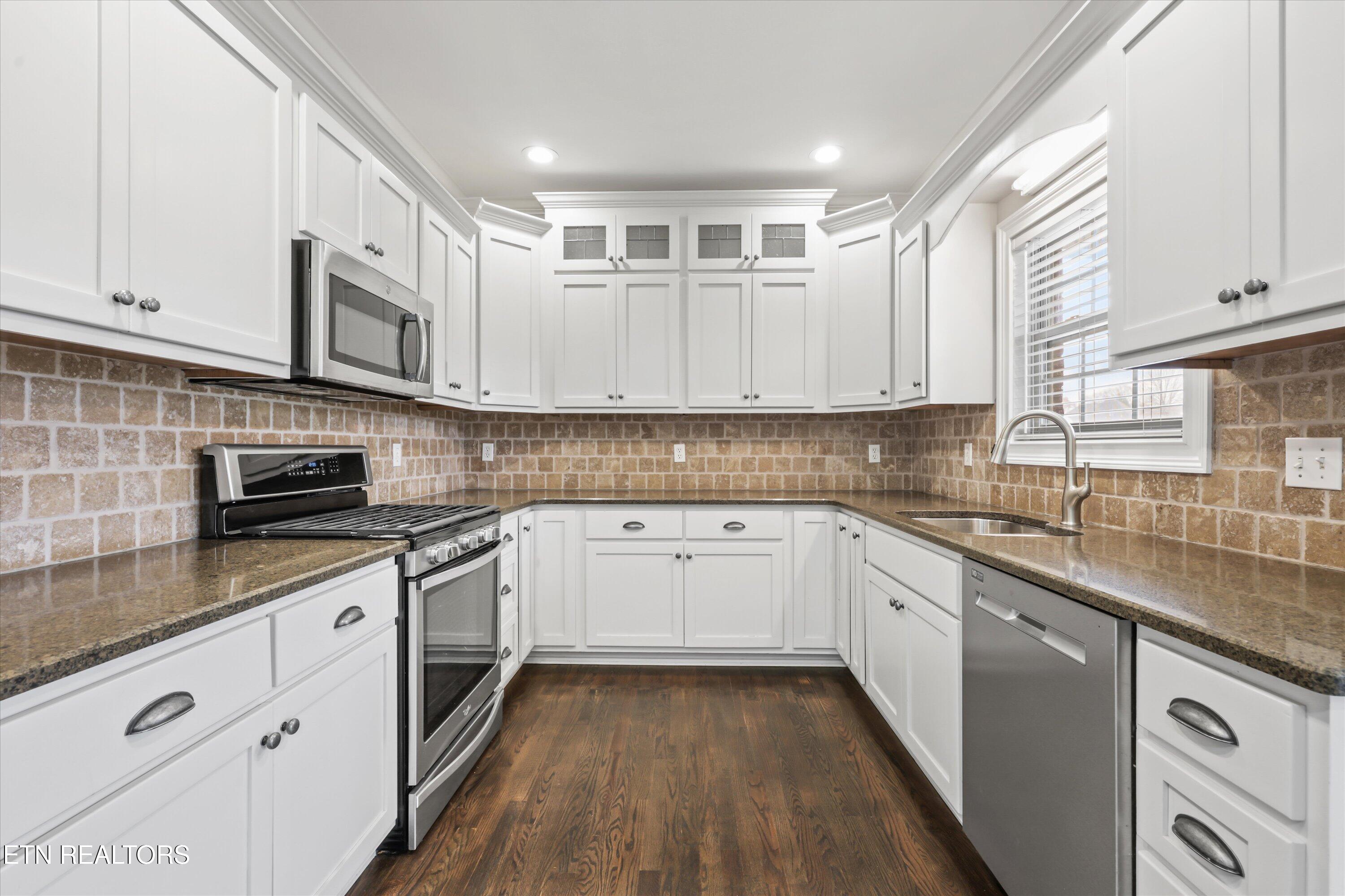 1725 Burnside Drive Maryville TN 37801