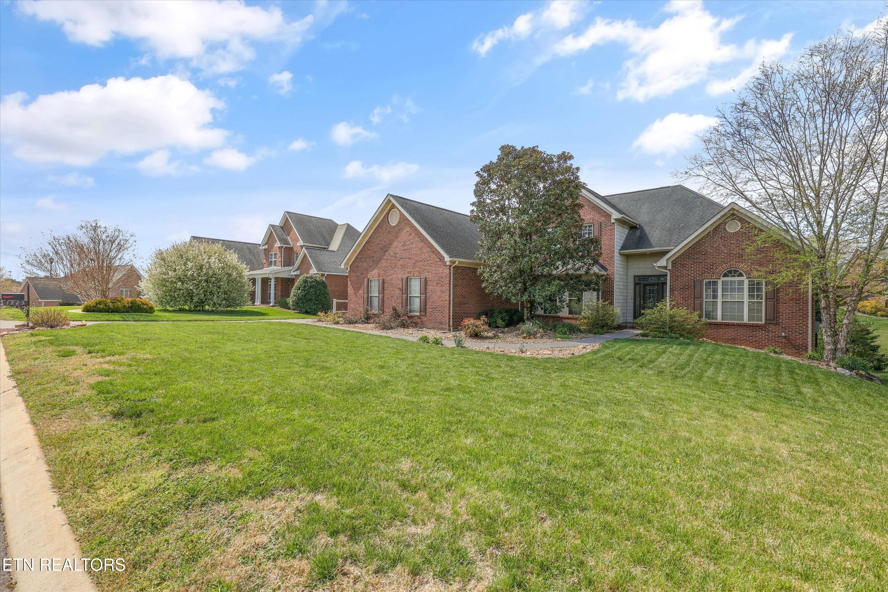 1725 Burnside Drive Maryville TN 37801