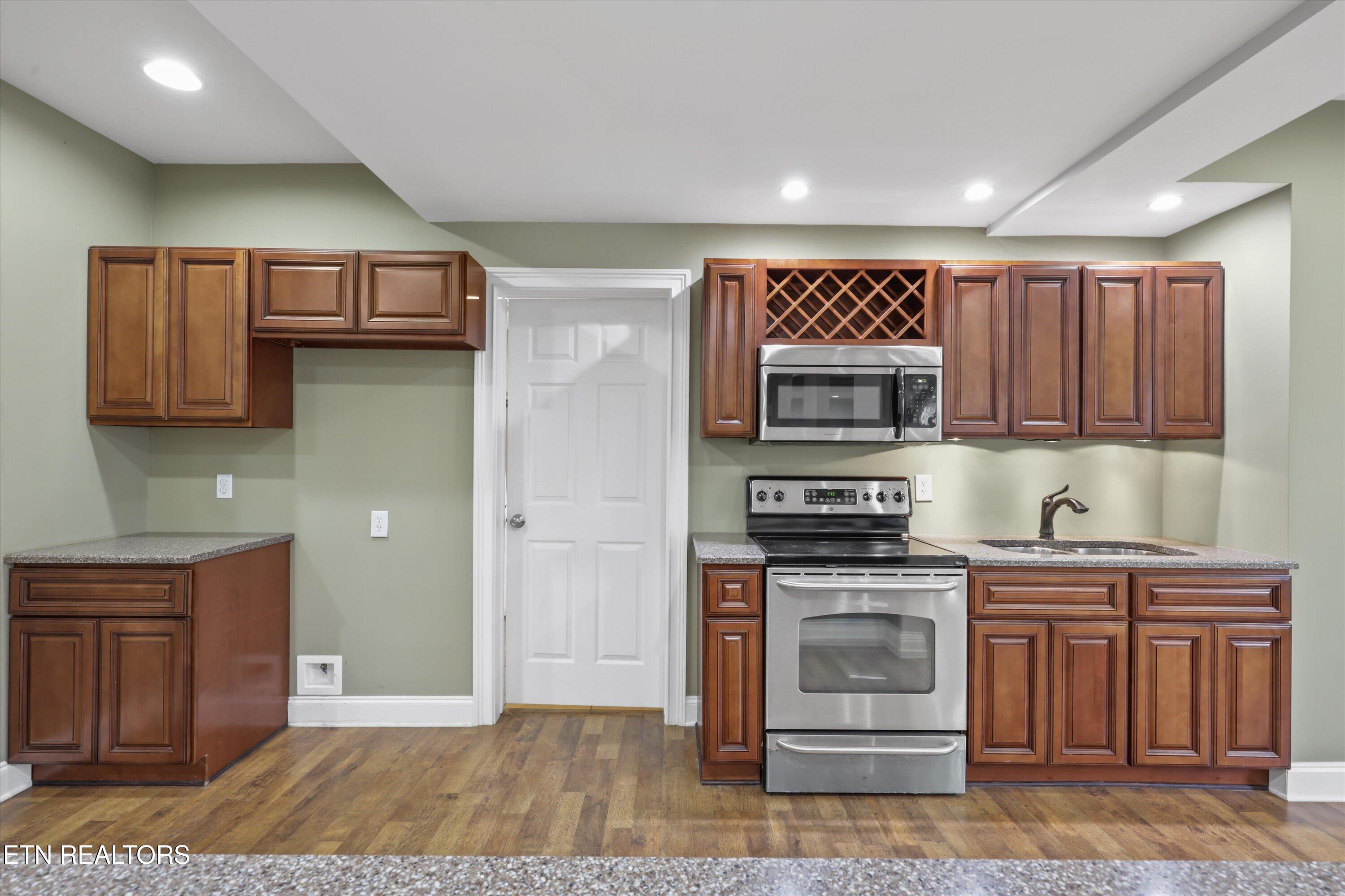 1725 Burnside Drive Maryville TN 37801