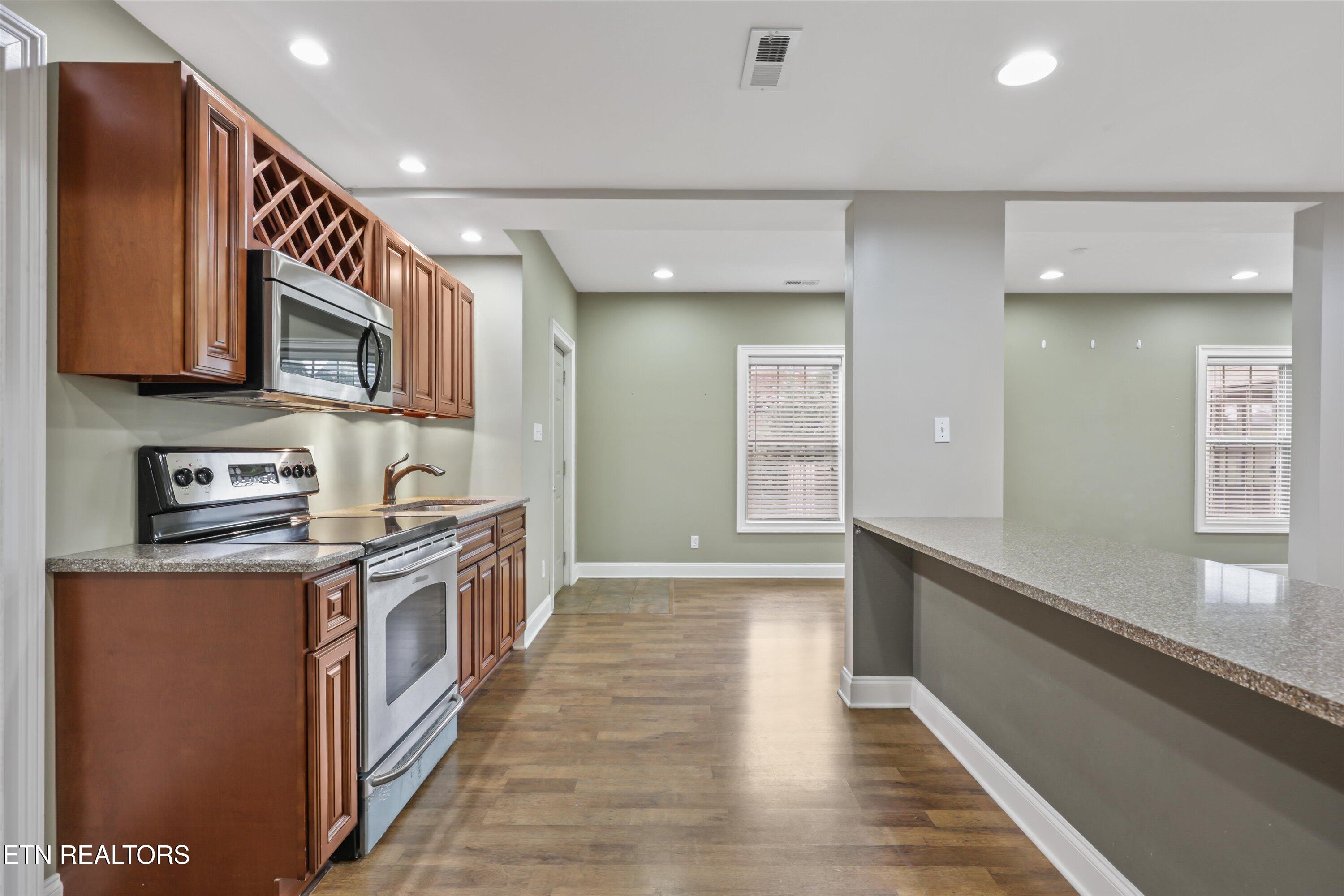 1725 Burnside Drive Maryville TN 37801
