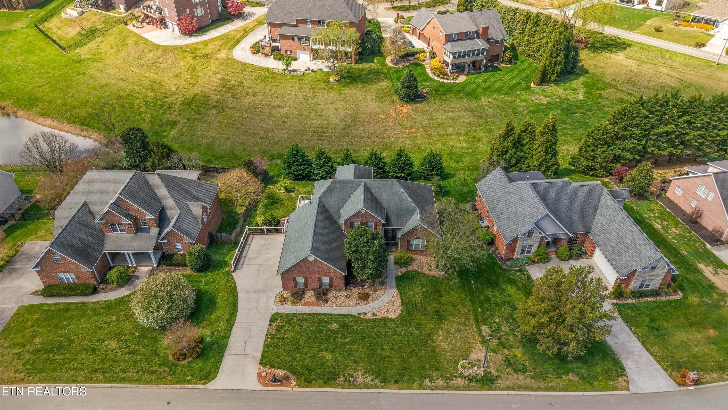 1725 Burnside Drive Maryville TN 37801
