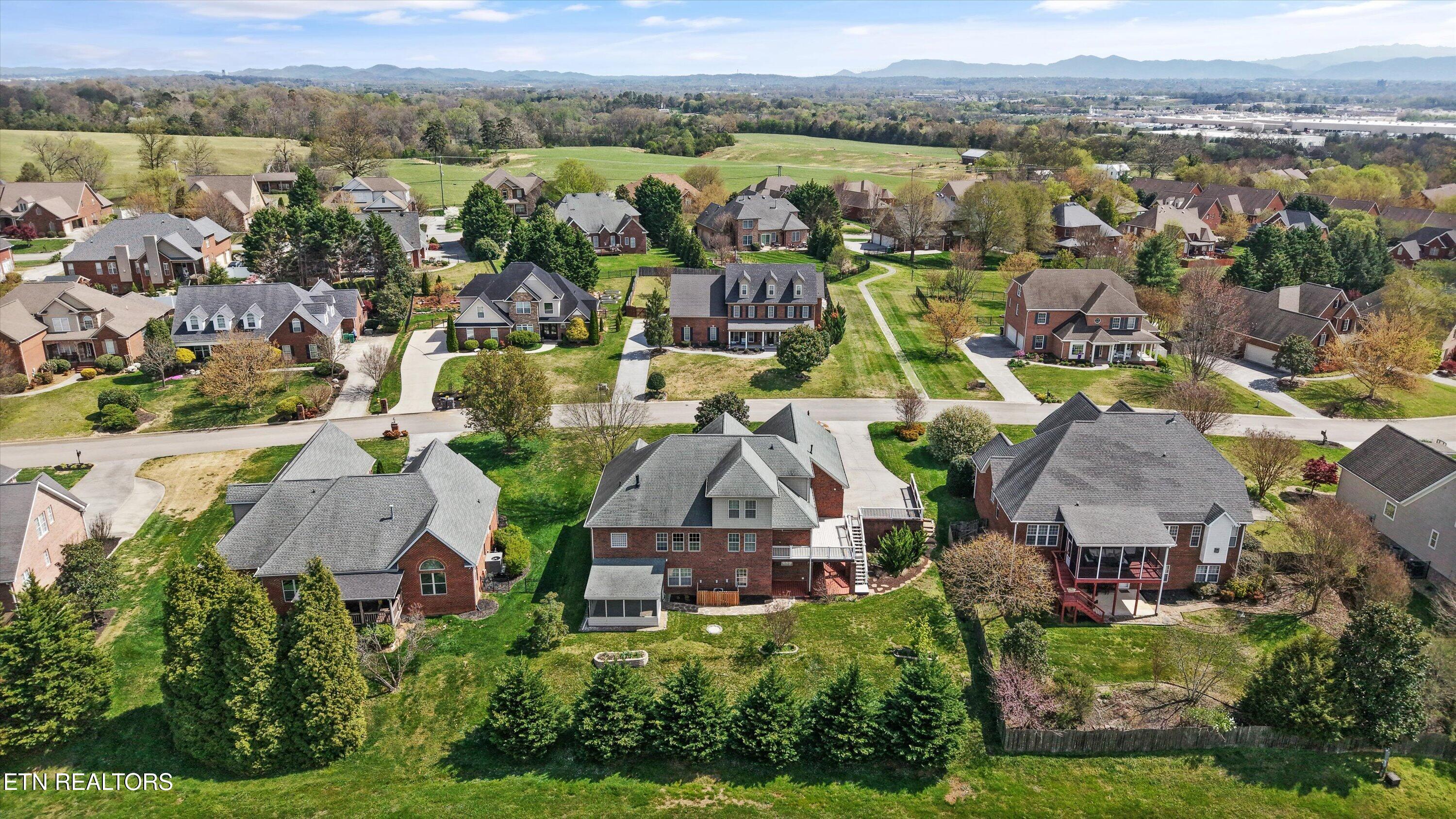 1725 Burnside Drive Maryville TN 37801