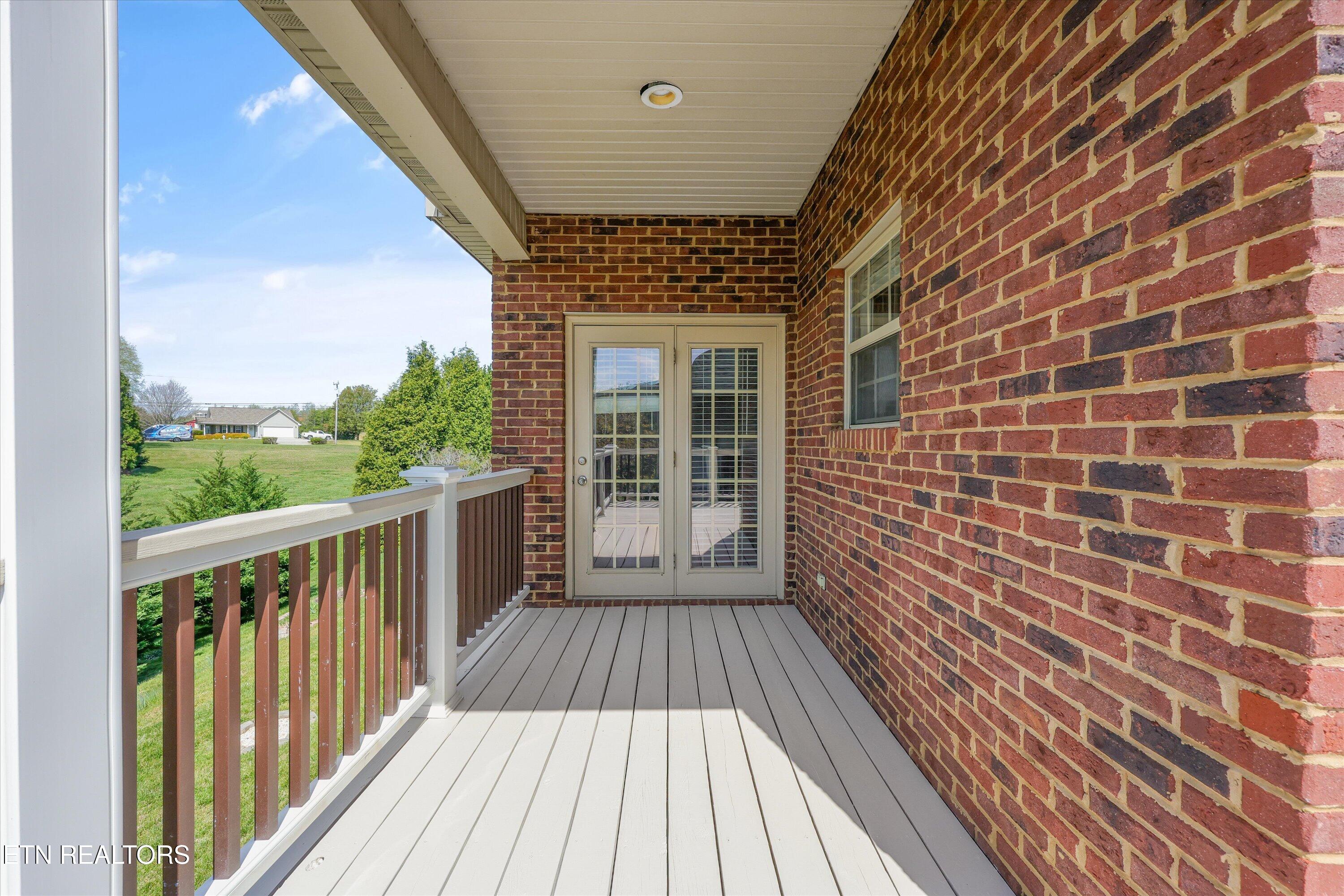 1725 Burnside Drive Maryville TN 37801