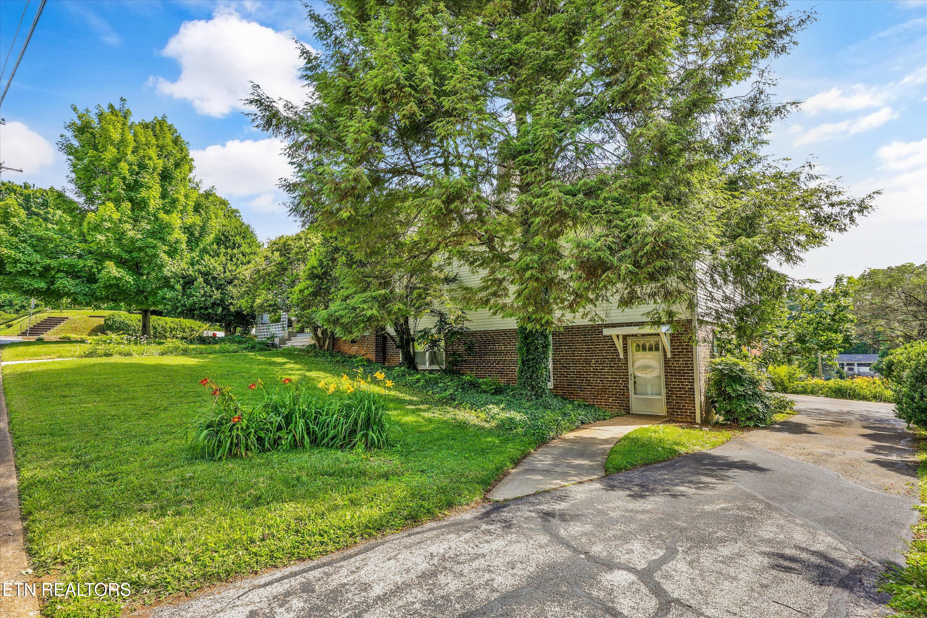 425 S Court Street Maryville TN 37803