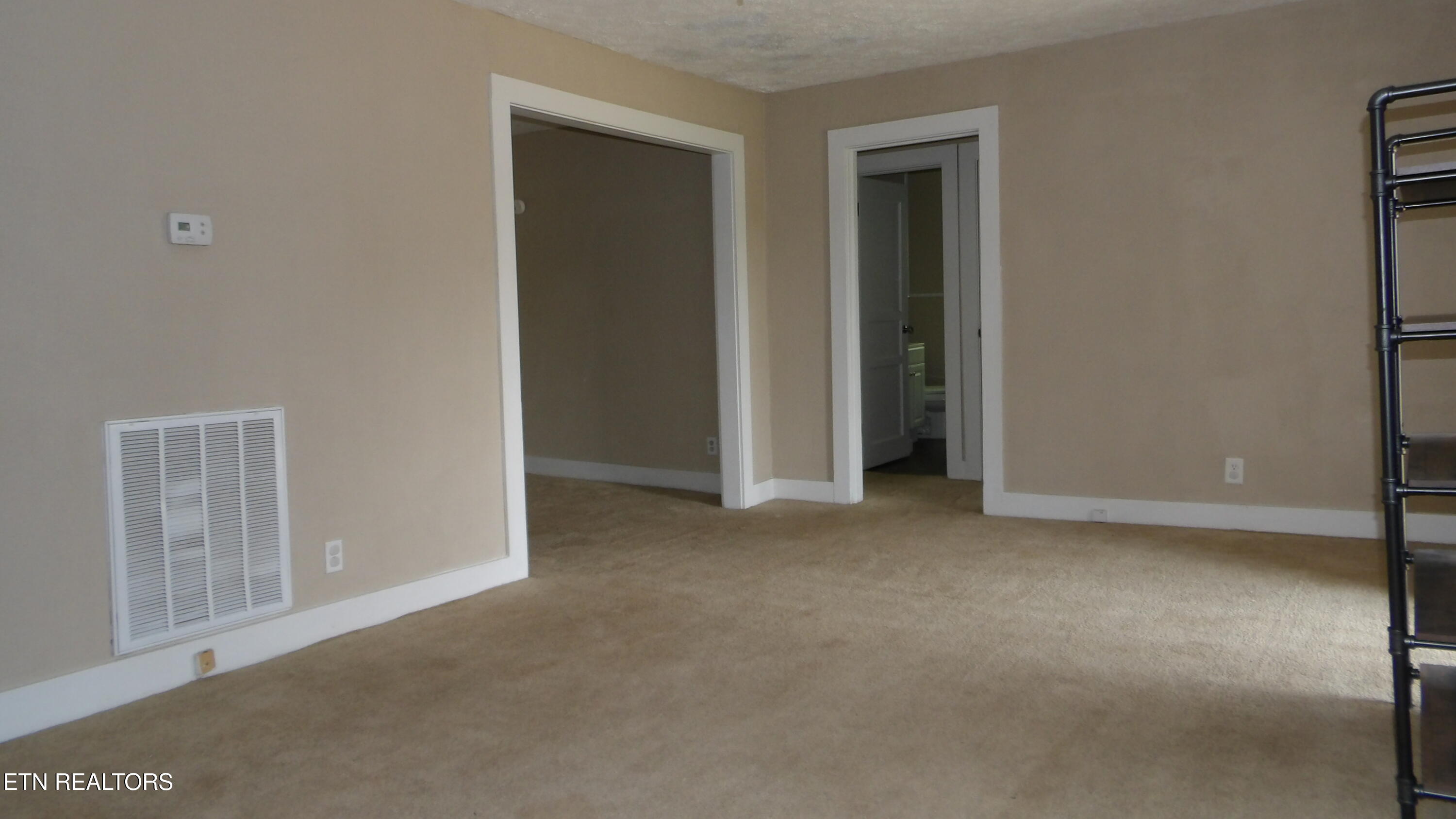4179 Old Livingston Highway Celina TN 38551