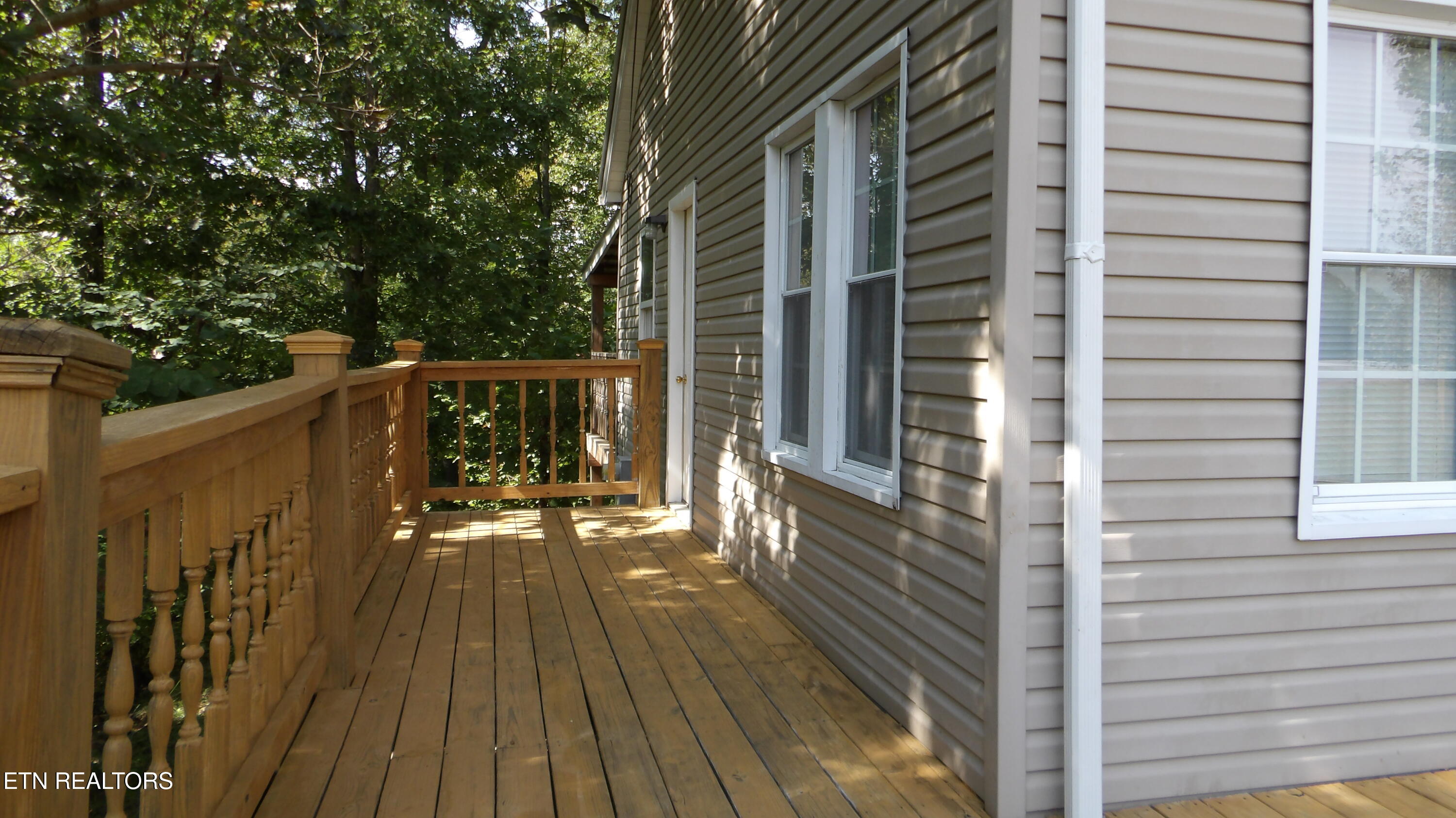 4179 Old Livingston Highway Celina TN 38551