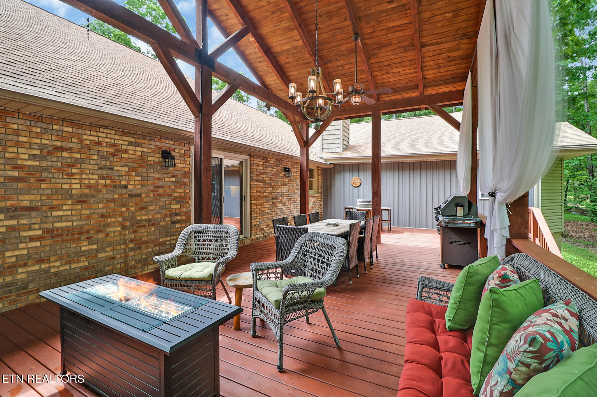 30 Laurel Circle Crossville TN 38555