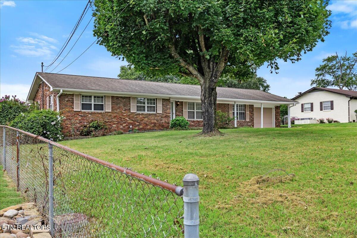 847 Calloway Circle Lenoir City TN 37772