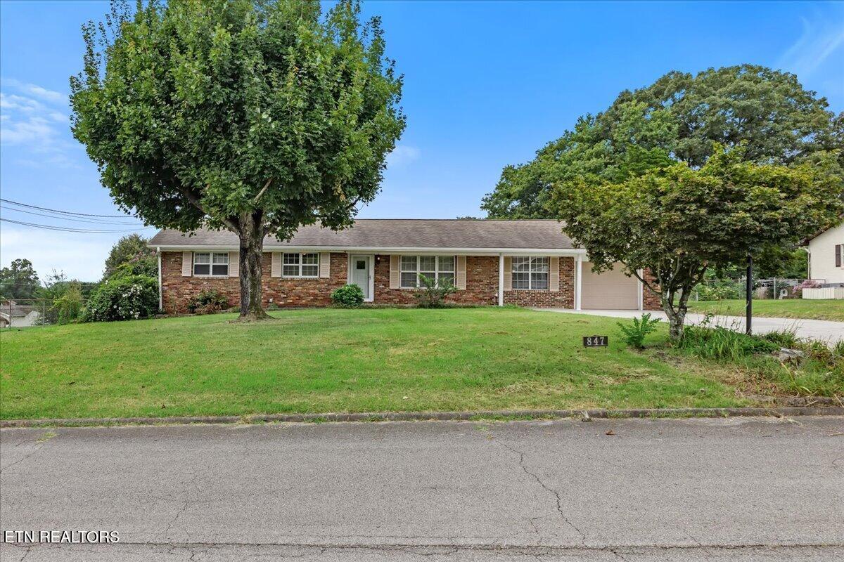 847 Calloway Circle Lenoir City TN 37772