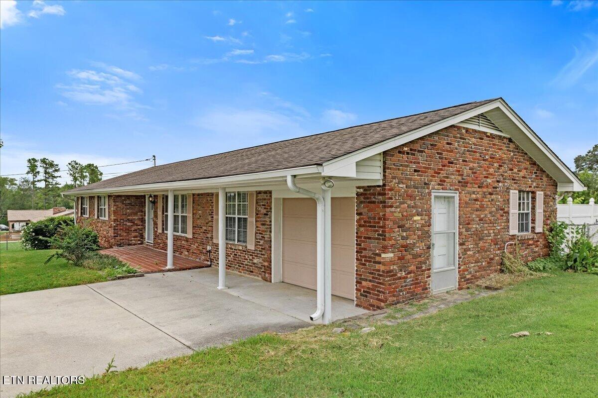 847 Calloway Circle Lenoir City TN 37772