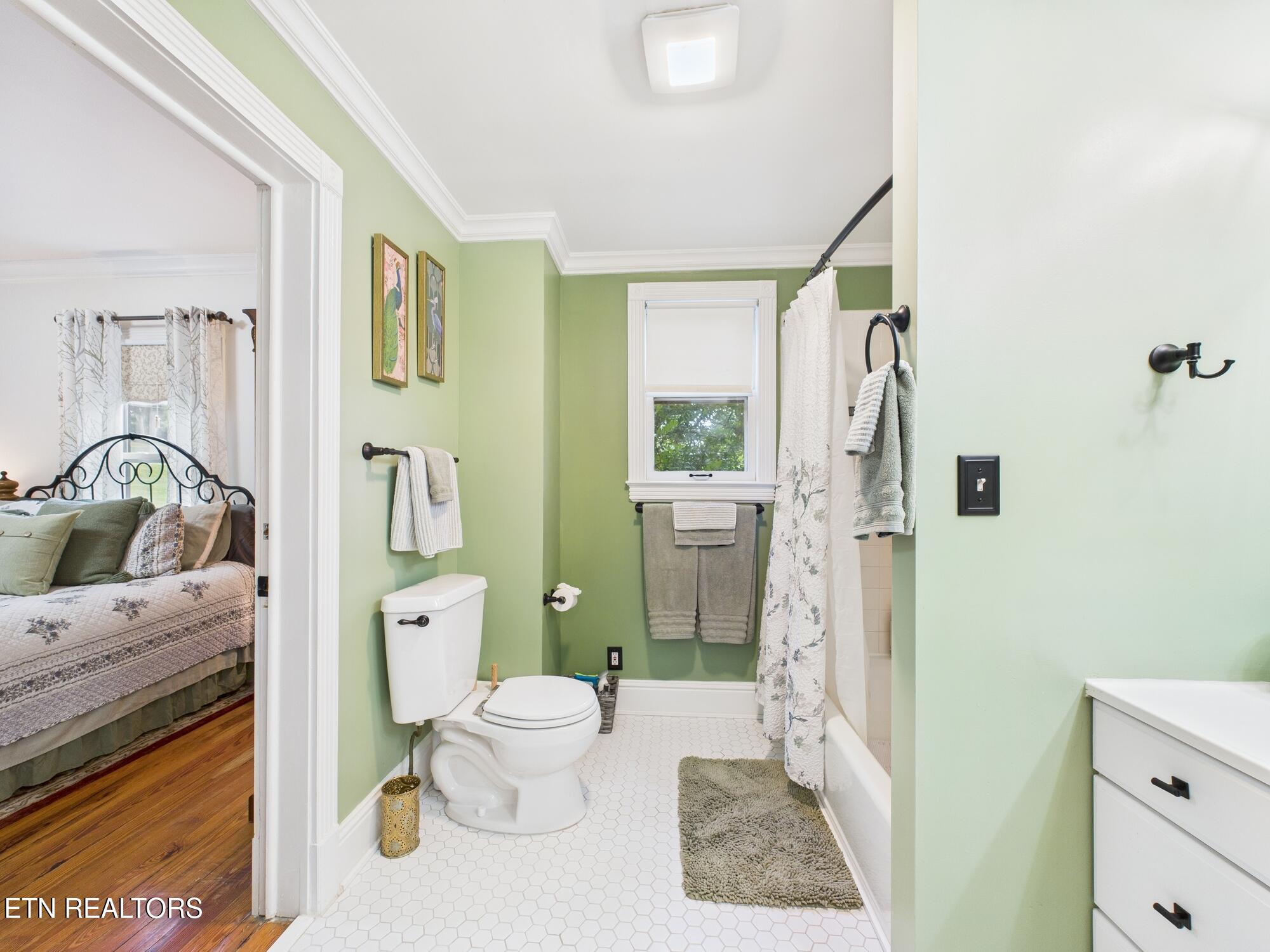 3287 W Town Creek Road Lenoir City TN 37771