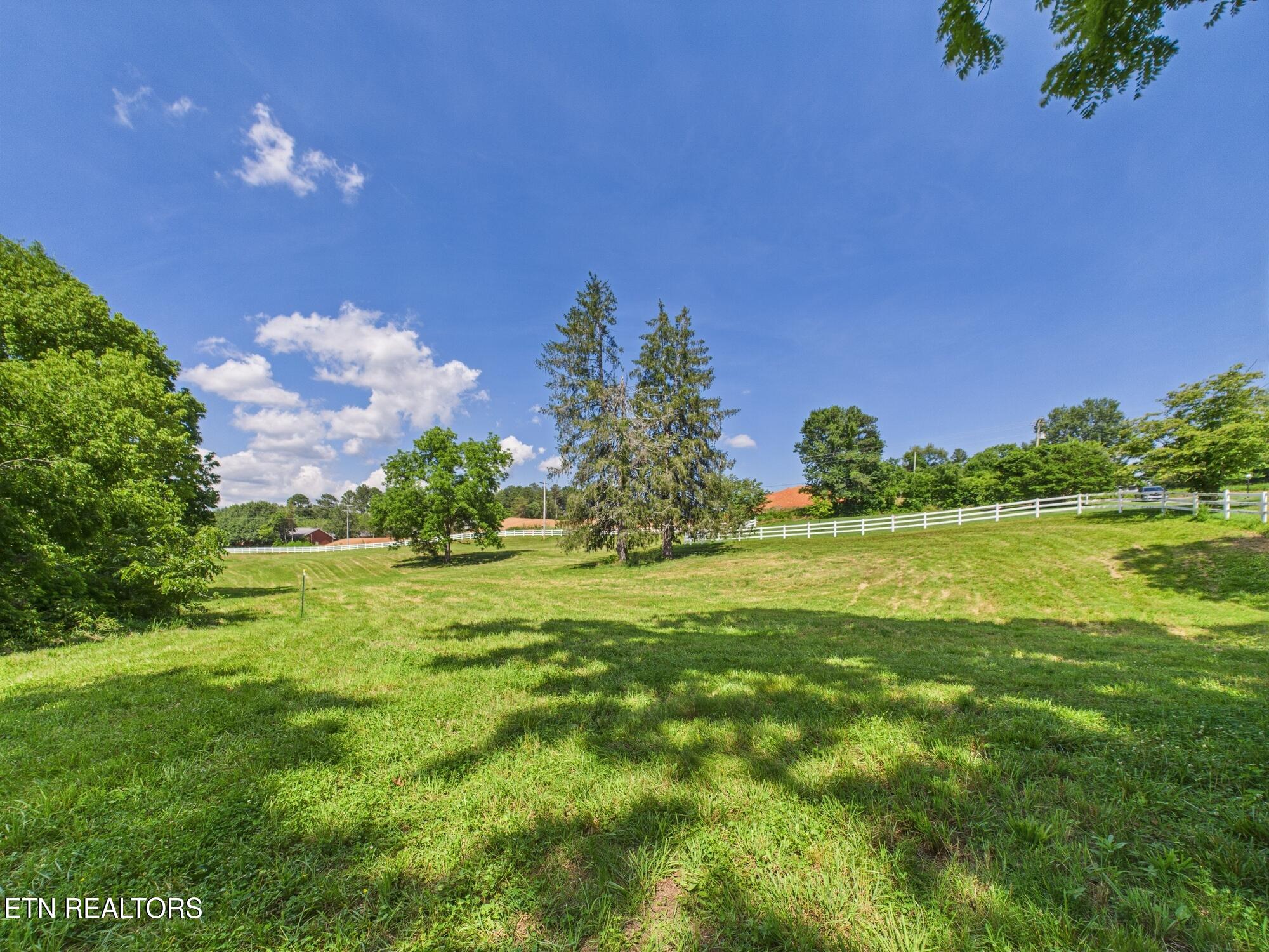 3287 W Town Creek Road Lenoir City TN 37771