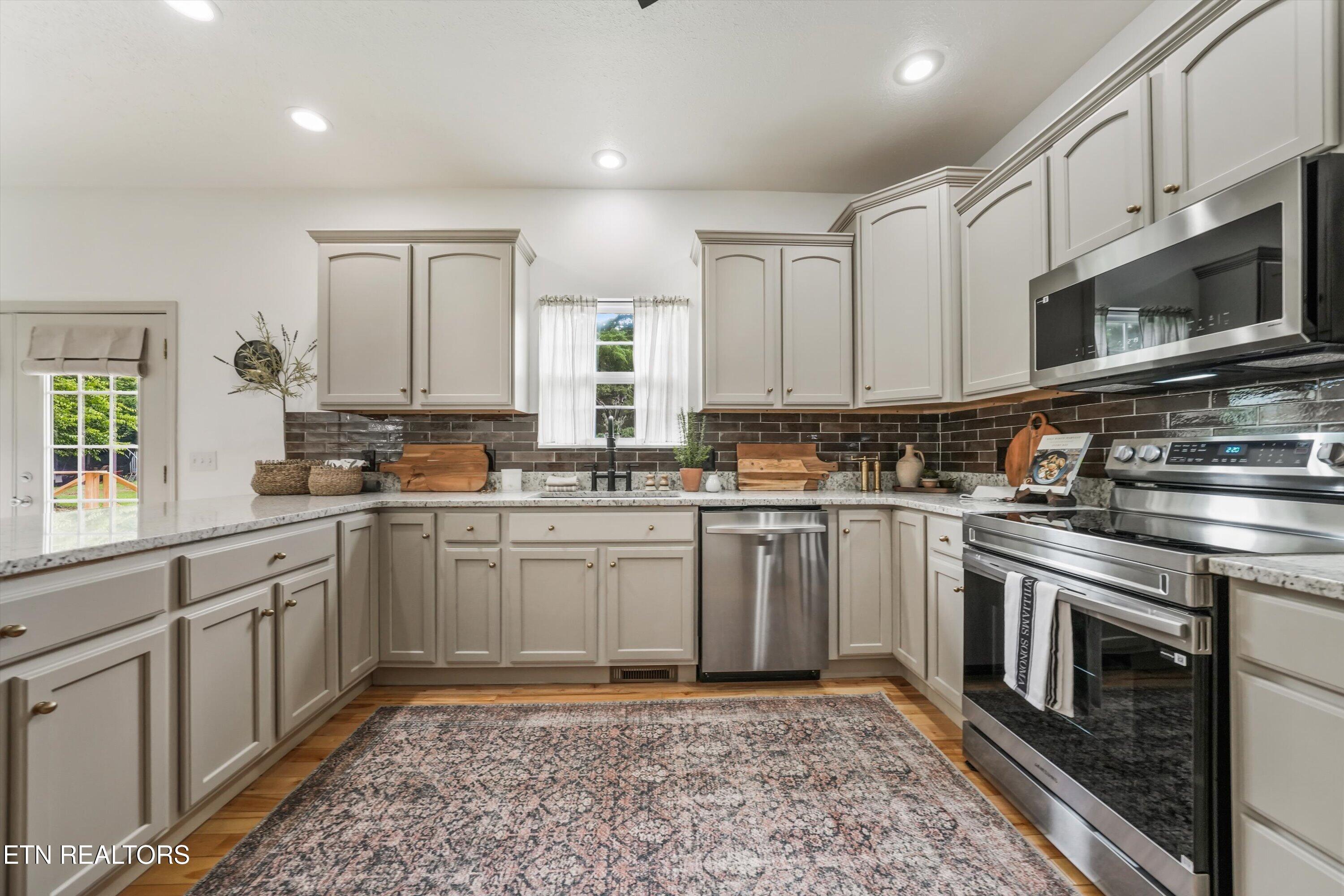 622 S Old Sevierville Pike Seymour TN 37865