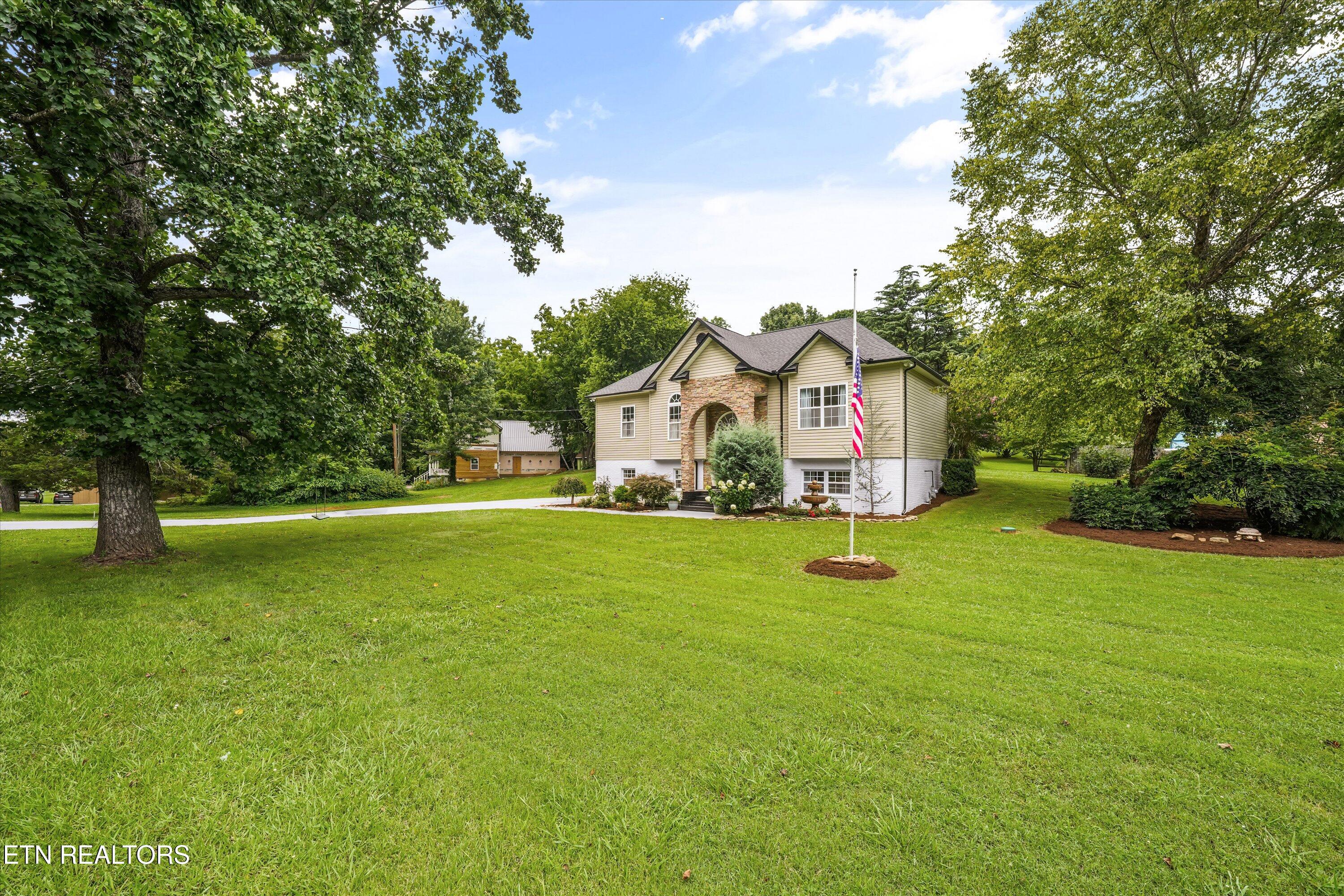622 S Old Sevierville Pike Seymour TN 37865