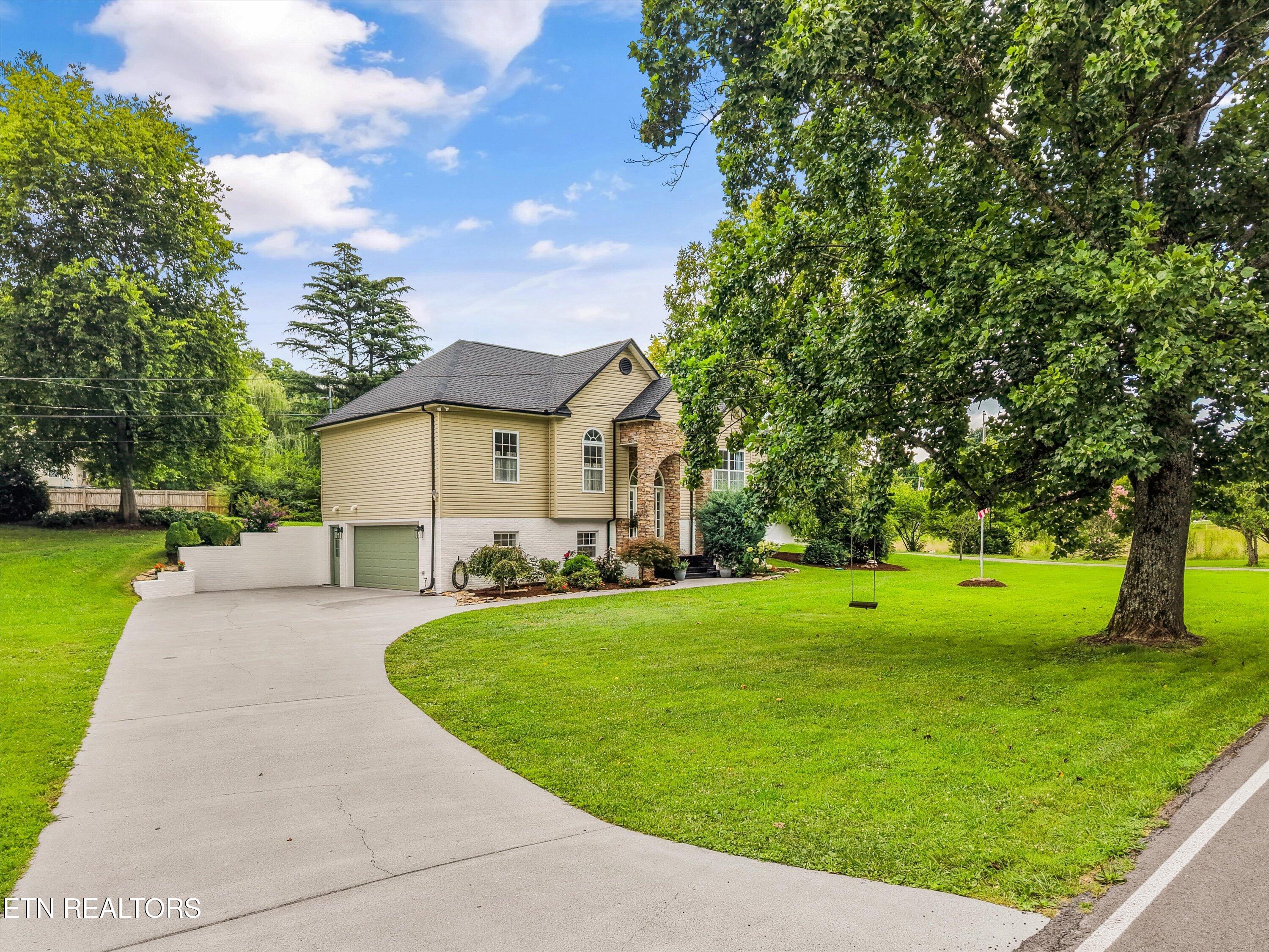 622 S Old Sevierville Pike Seymour TN 37865