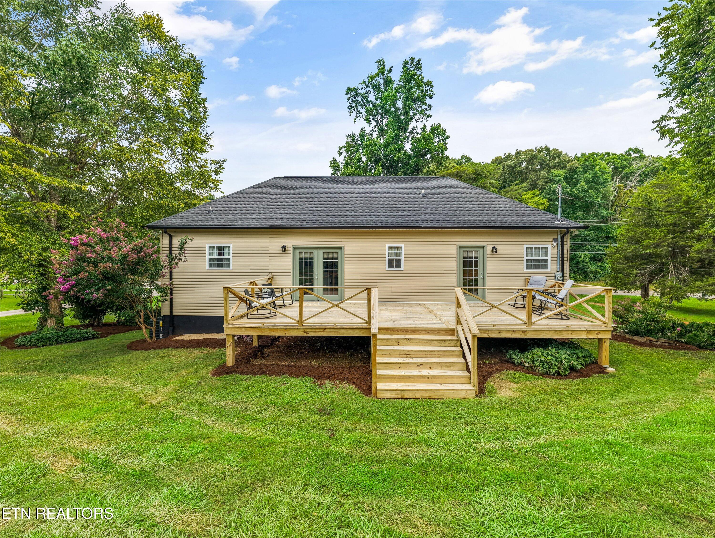 622 S Old Sevierville Pike Seymour TN 37865