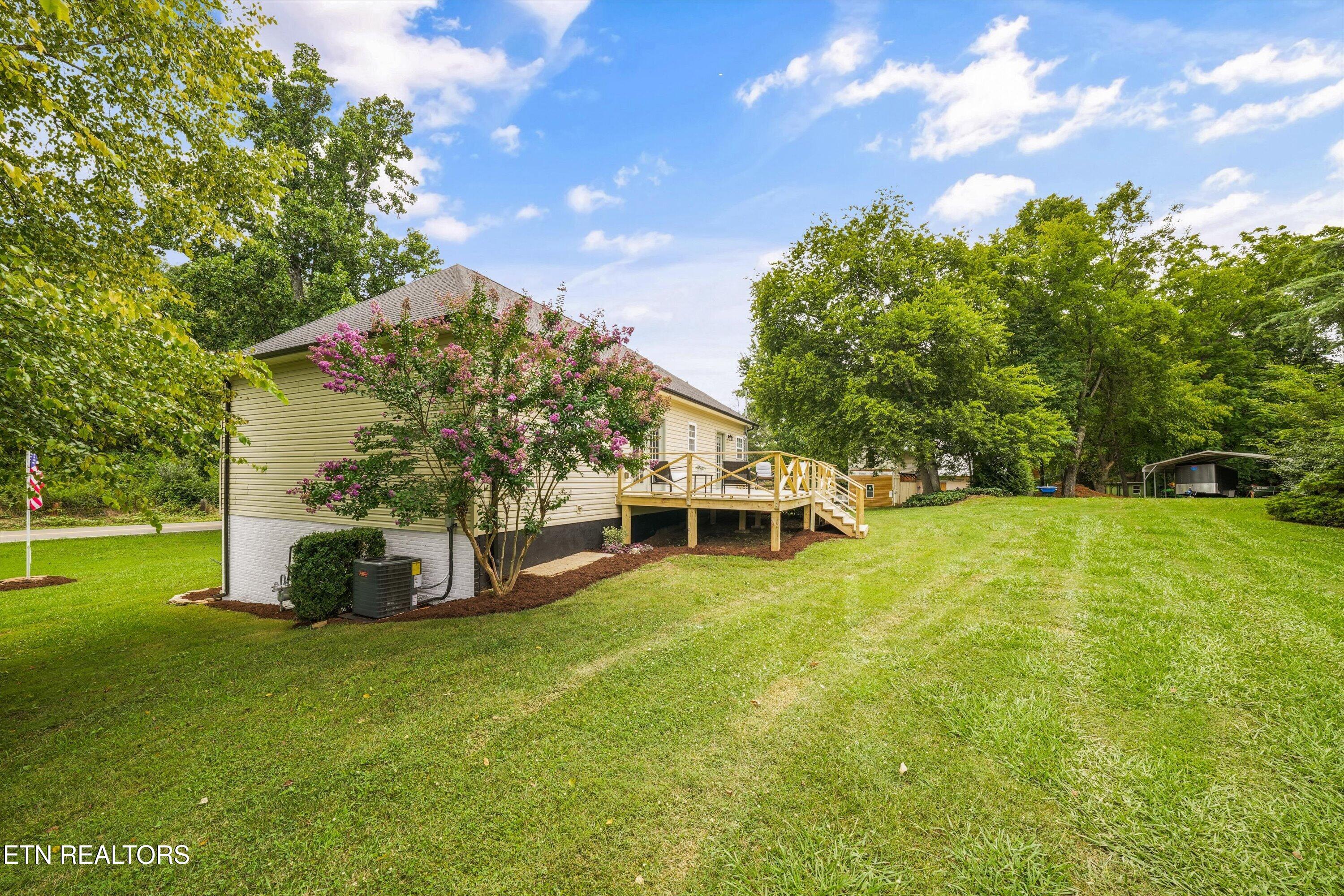 622 S Old Sevierville Pike Seymour TN 37865