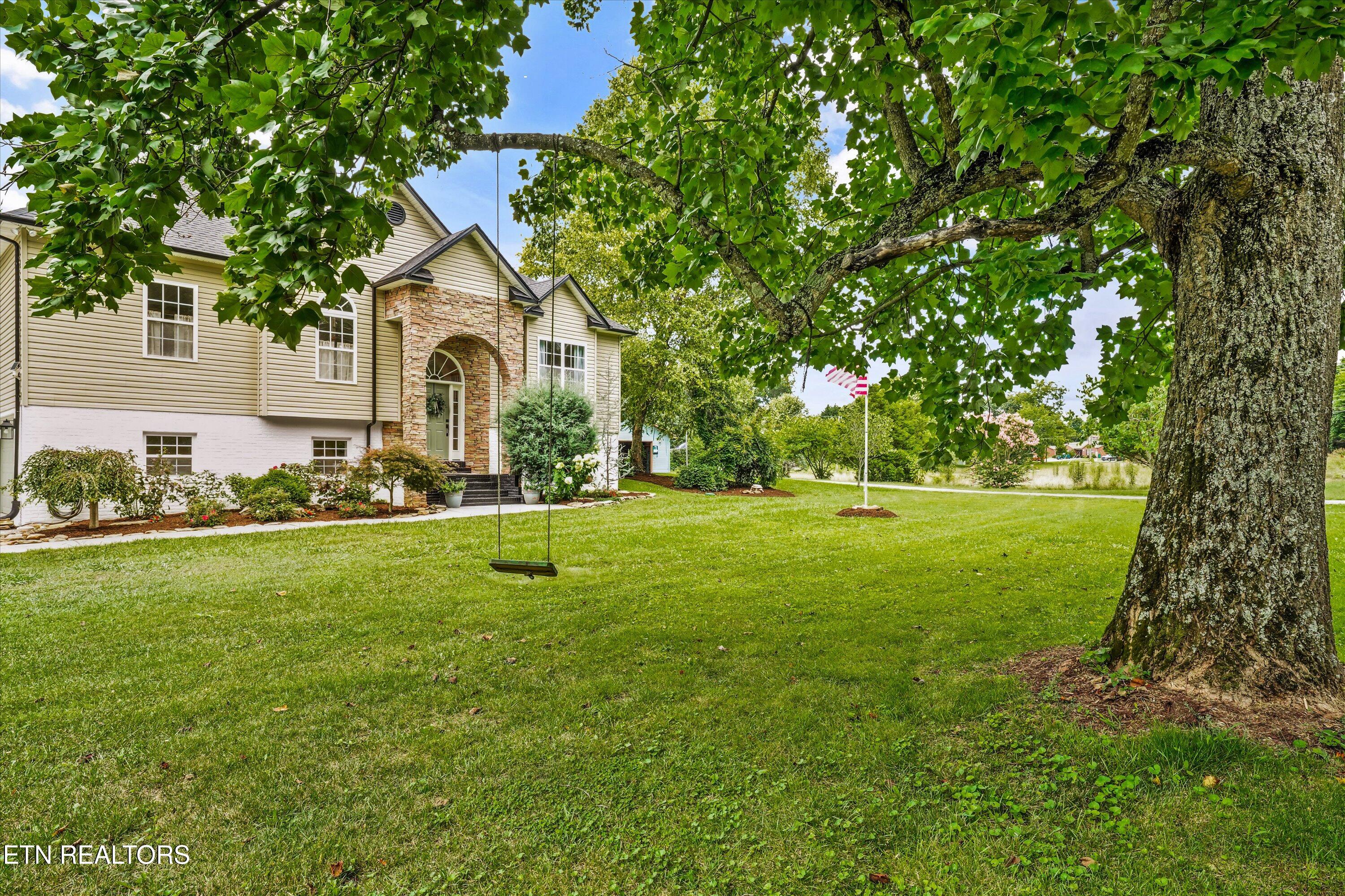 622 S Old Sevierville Pike Seymour TN 37865