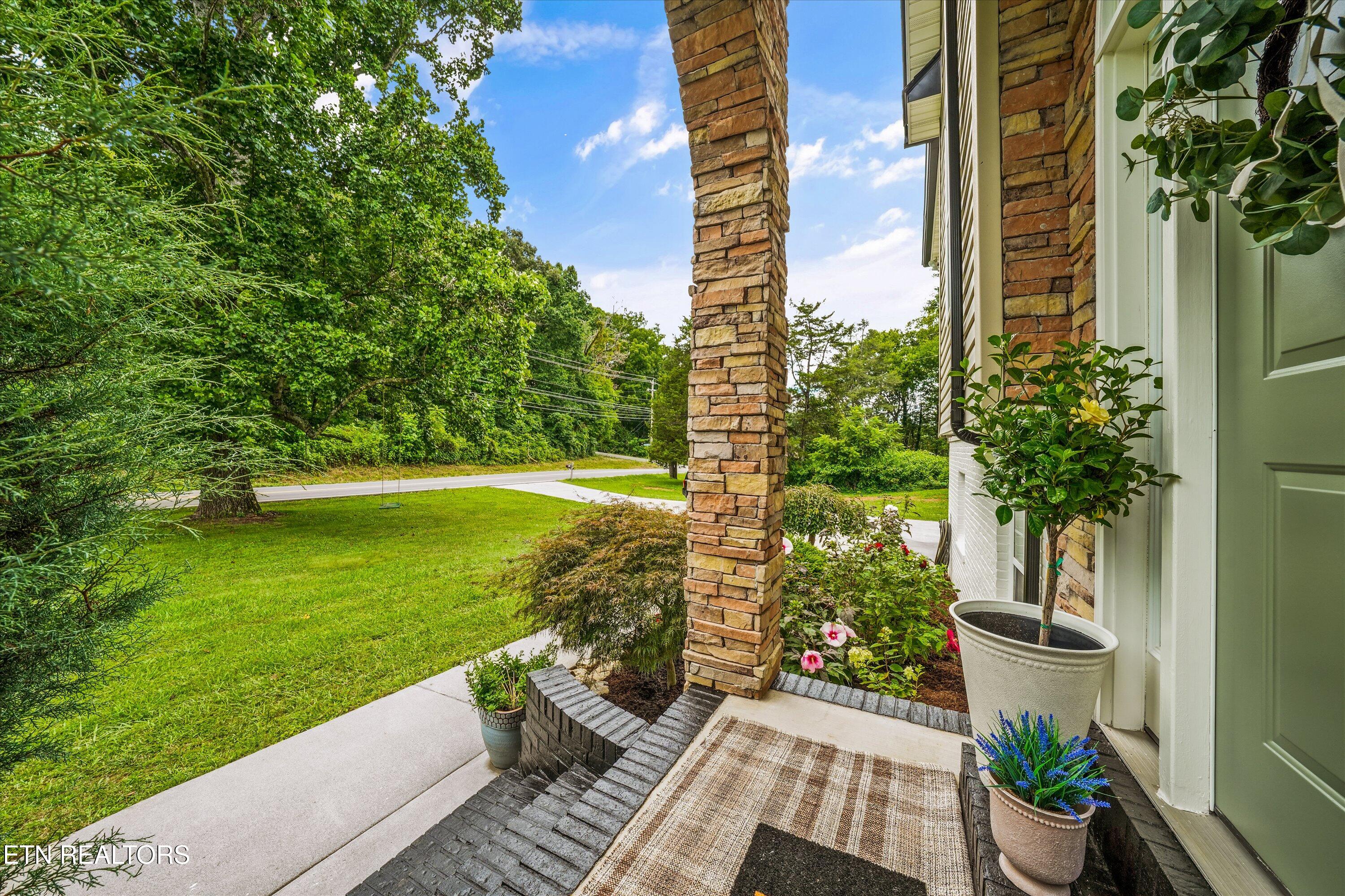 622 S Old Sevierville Pike Seymour TN 37865