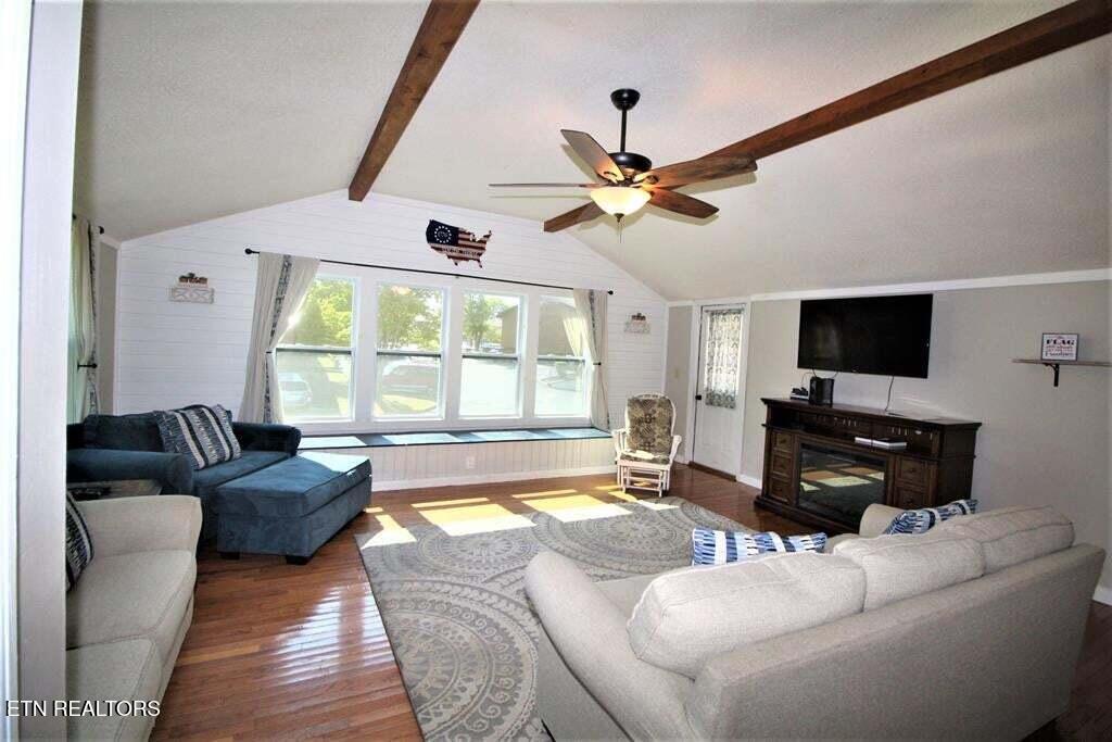 3310 Winston Street Pigeon Forge TN 37863