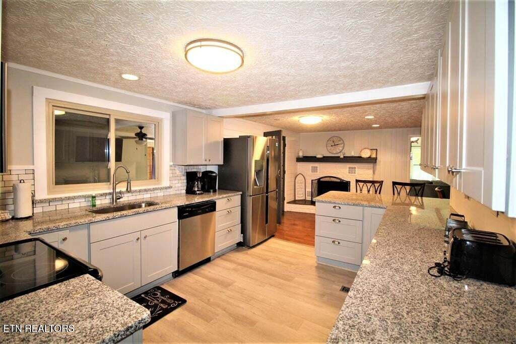 3310 Winston Street Pigeon Forge TN 37863