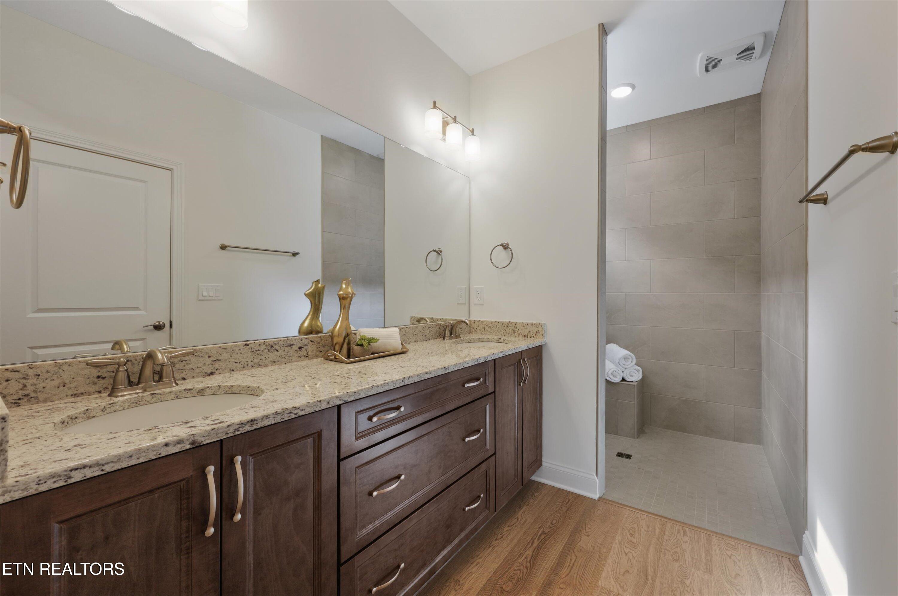 338 Trillium Trail Lenoir City TN 37771