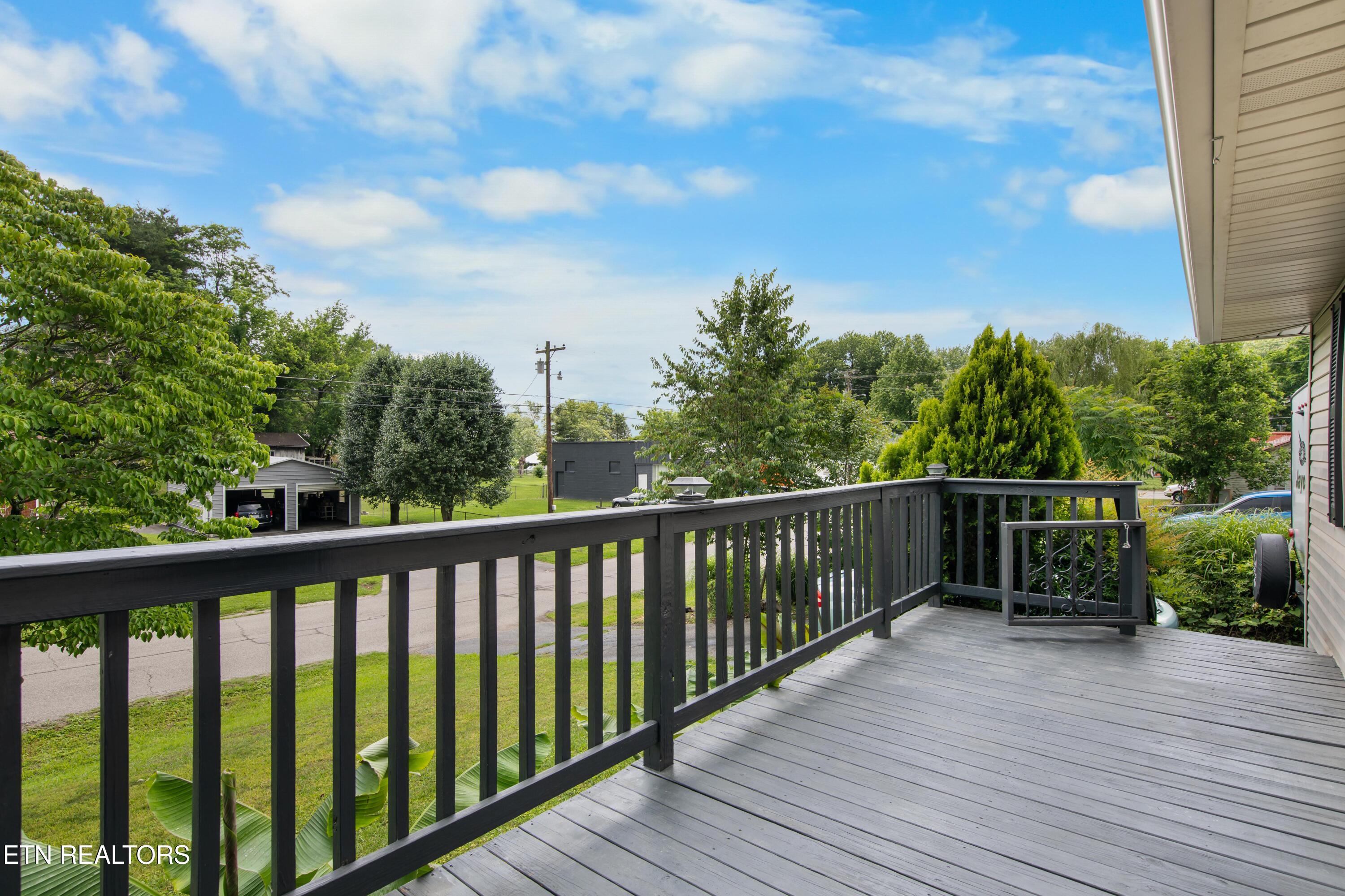 508 W Hemlock Street Lafollette TN 37766