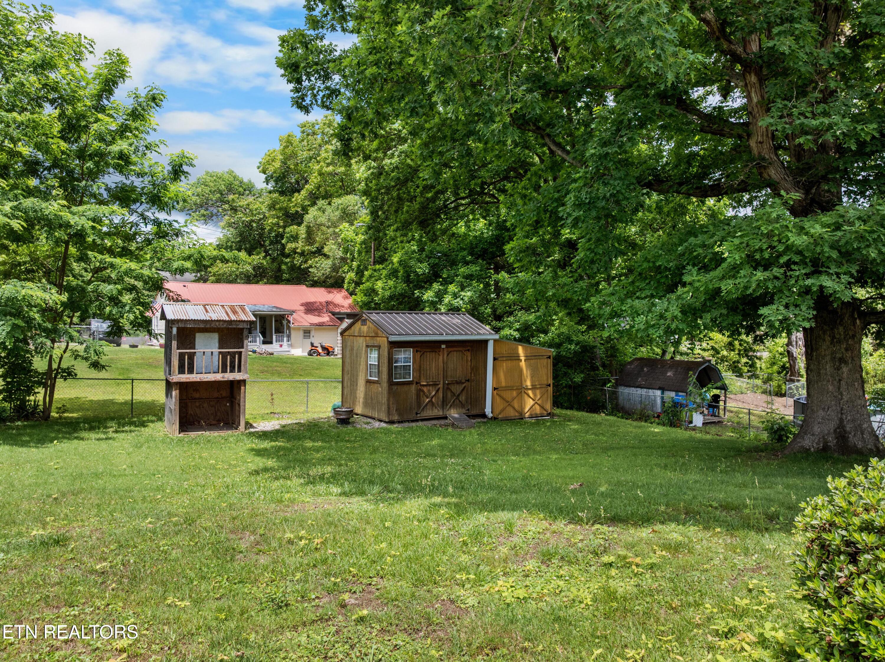 508 W Hemlock Street Lafollette TN 37766