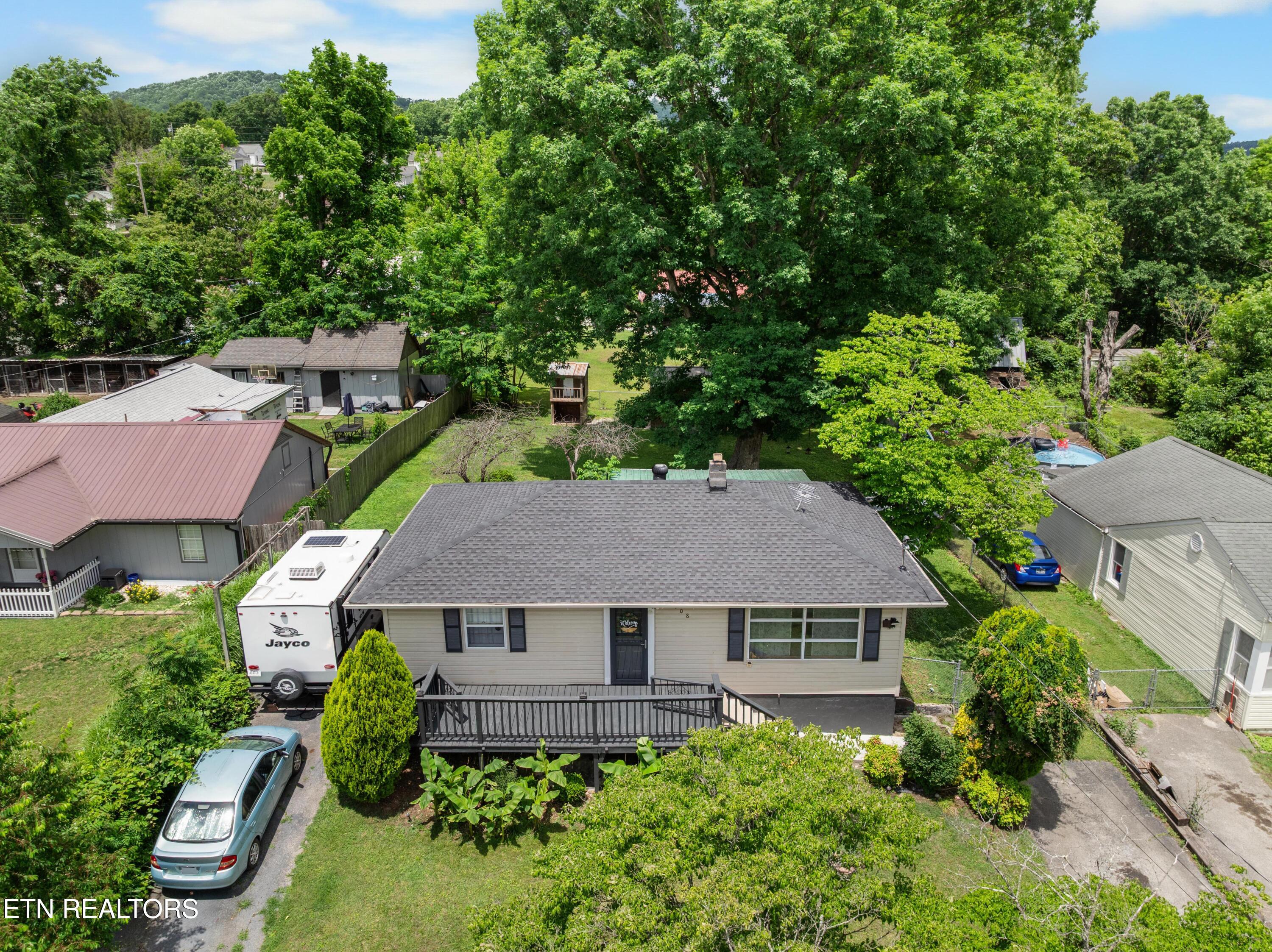 508 W Hemlock Street Lafollette TN 37766