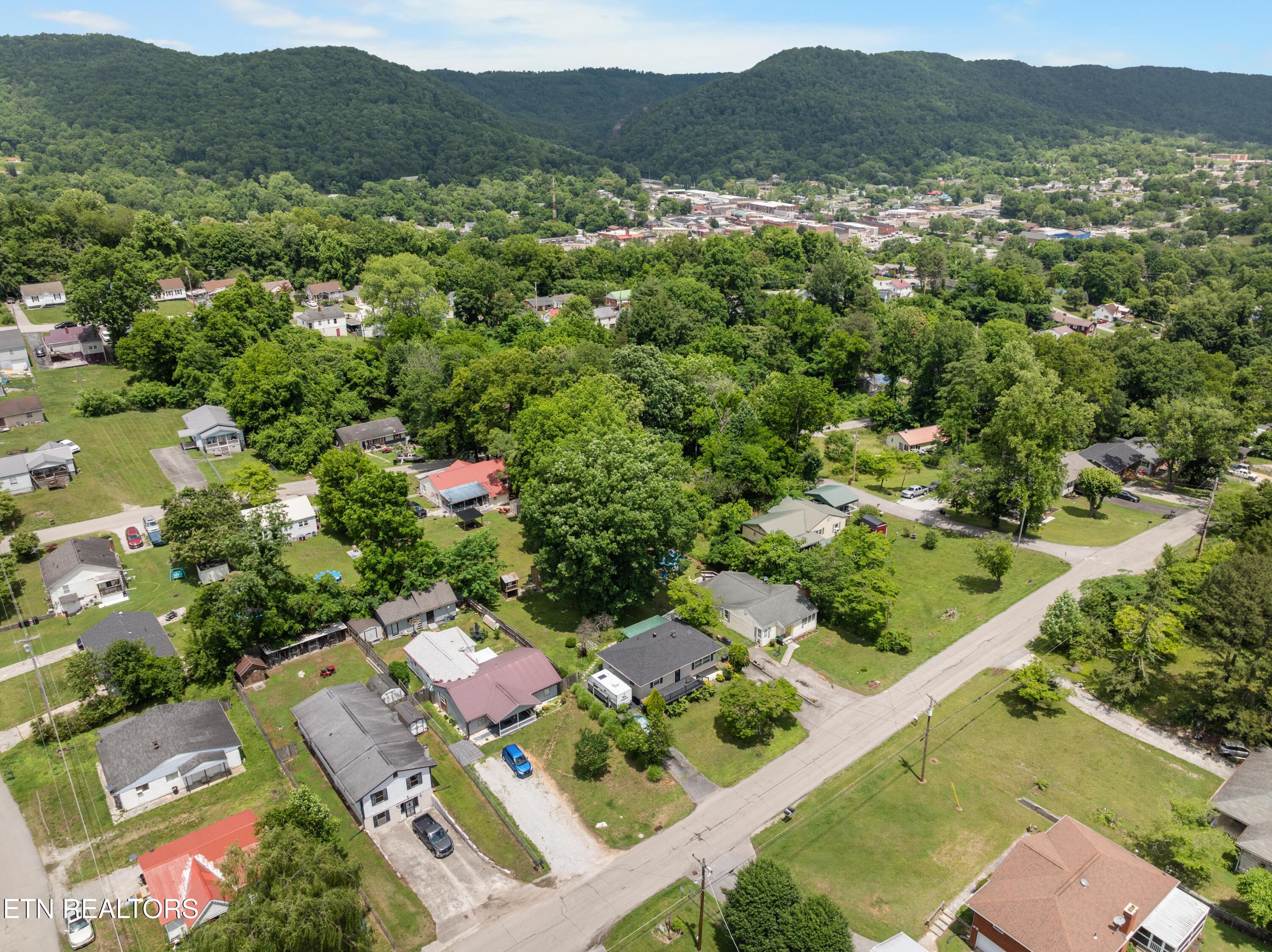 508 W Hemlock Street Lafollette TN 37766