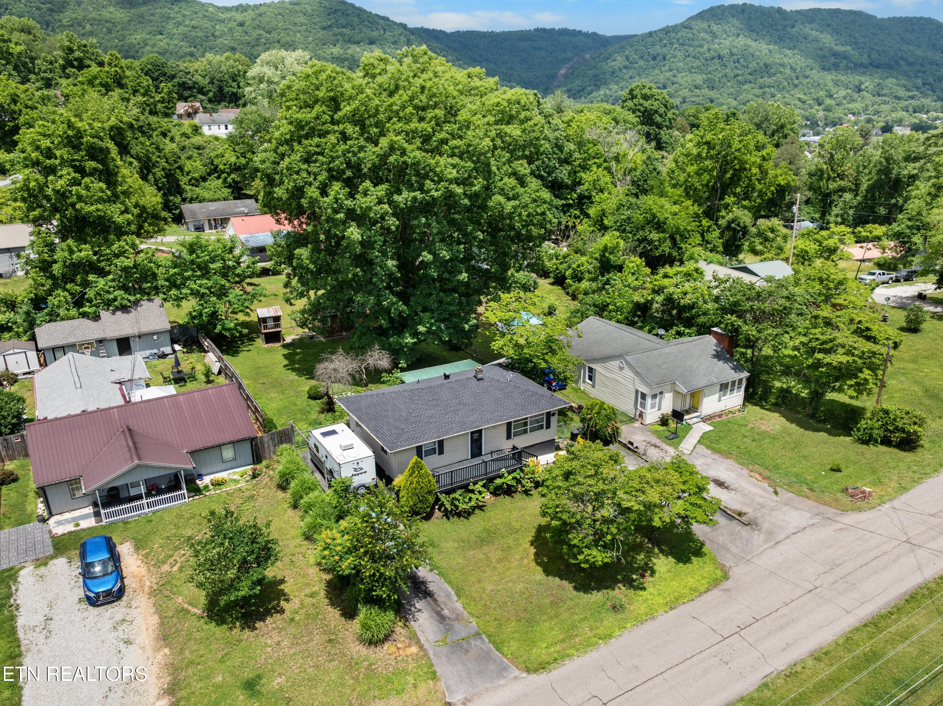 508 W Hemlock Street Lafollette TN 37766