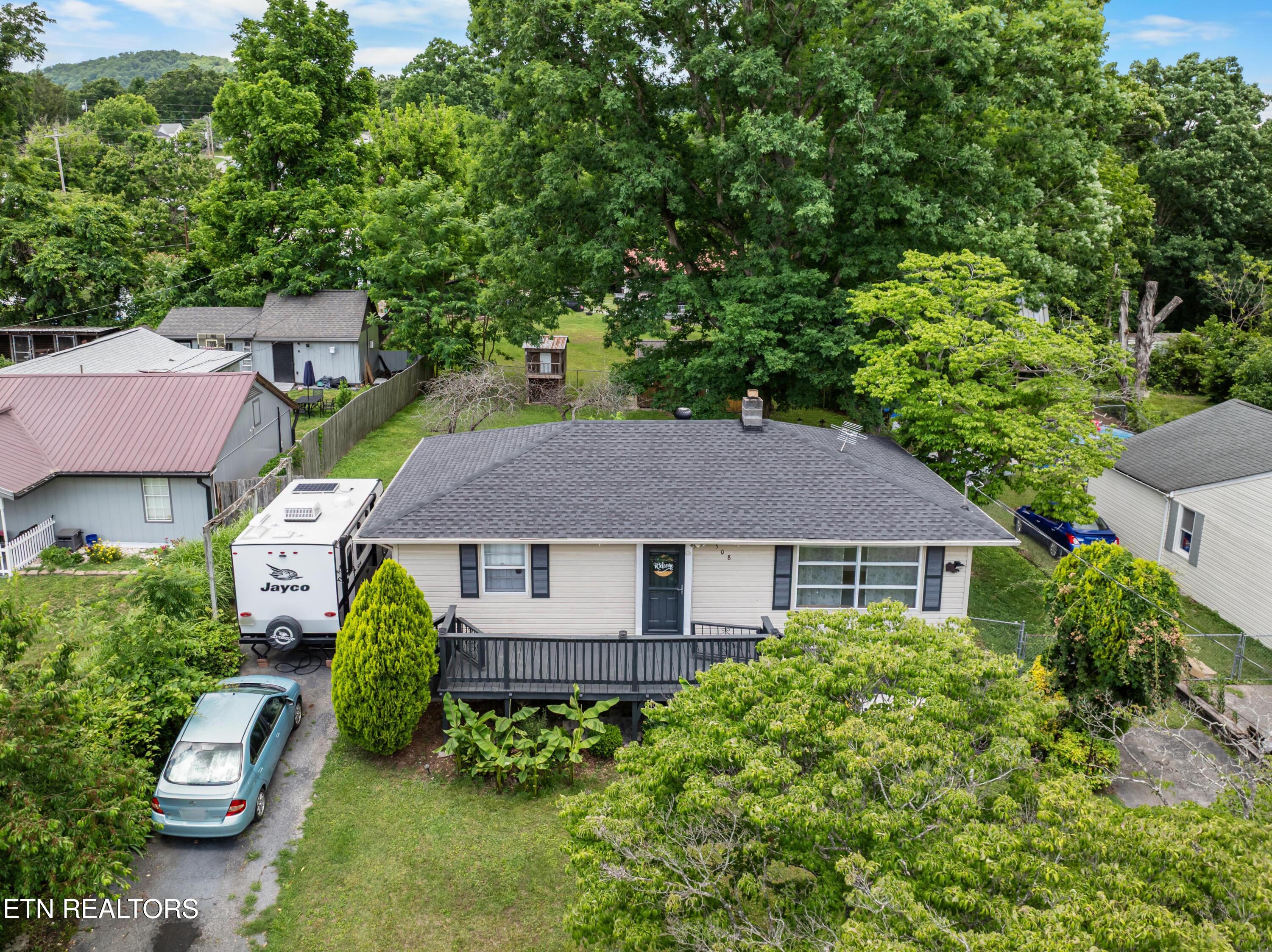 508 W Hemlock Street Lafollette TN 37766