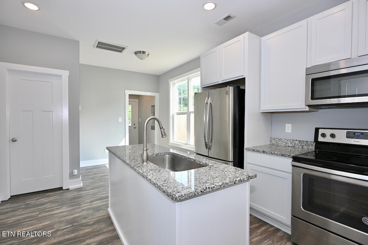 209 W Moody Avenue Knoxville TN 37920