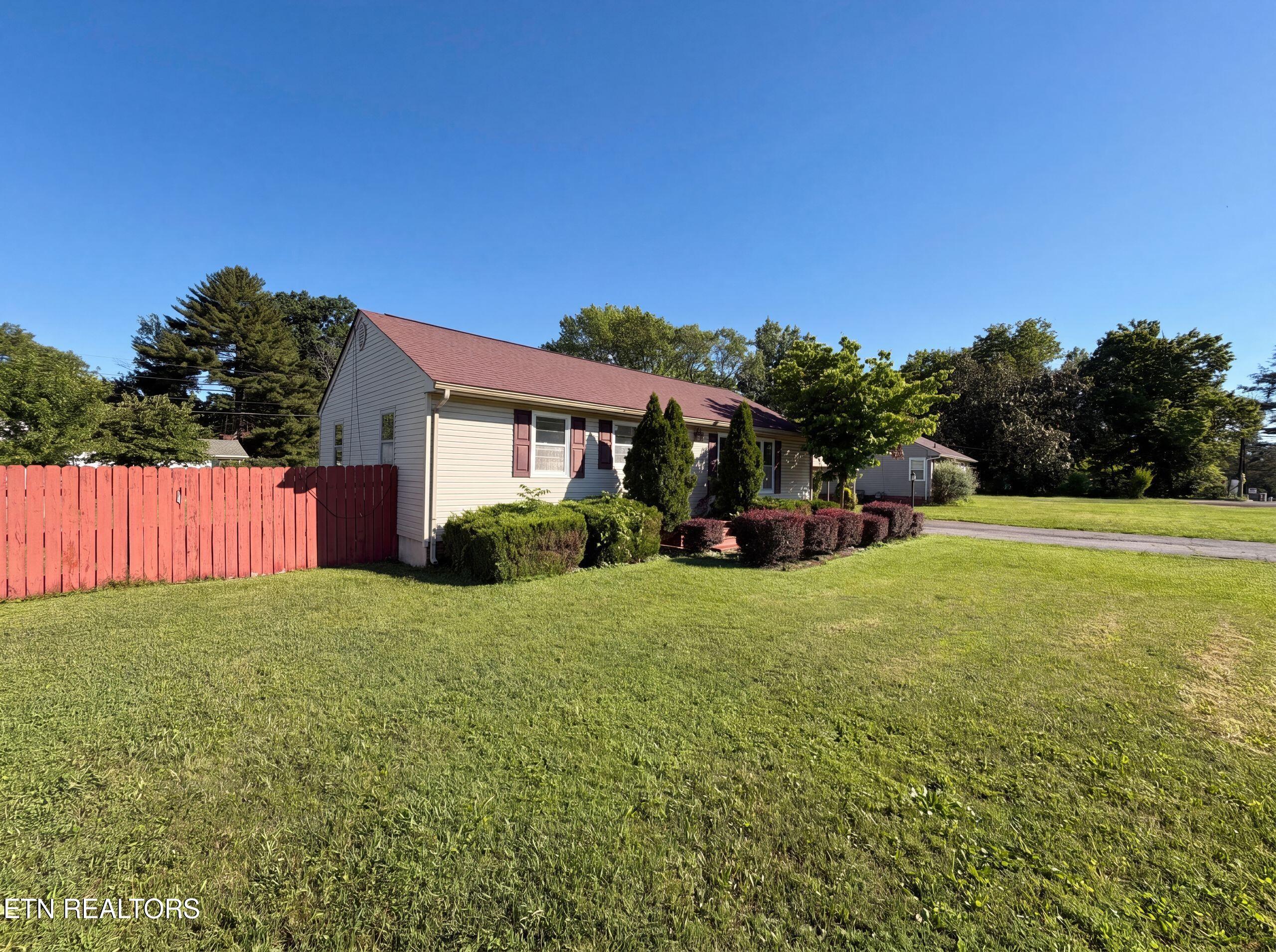 2205 Adair Drive Knoxville TN 37918