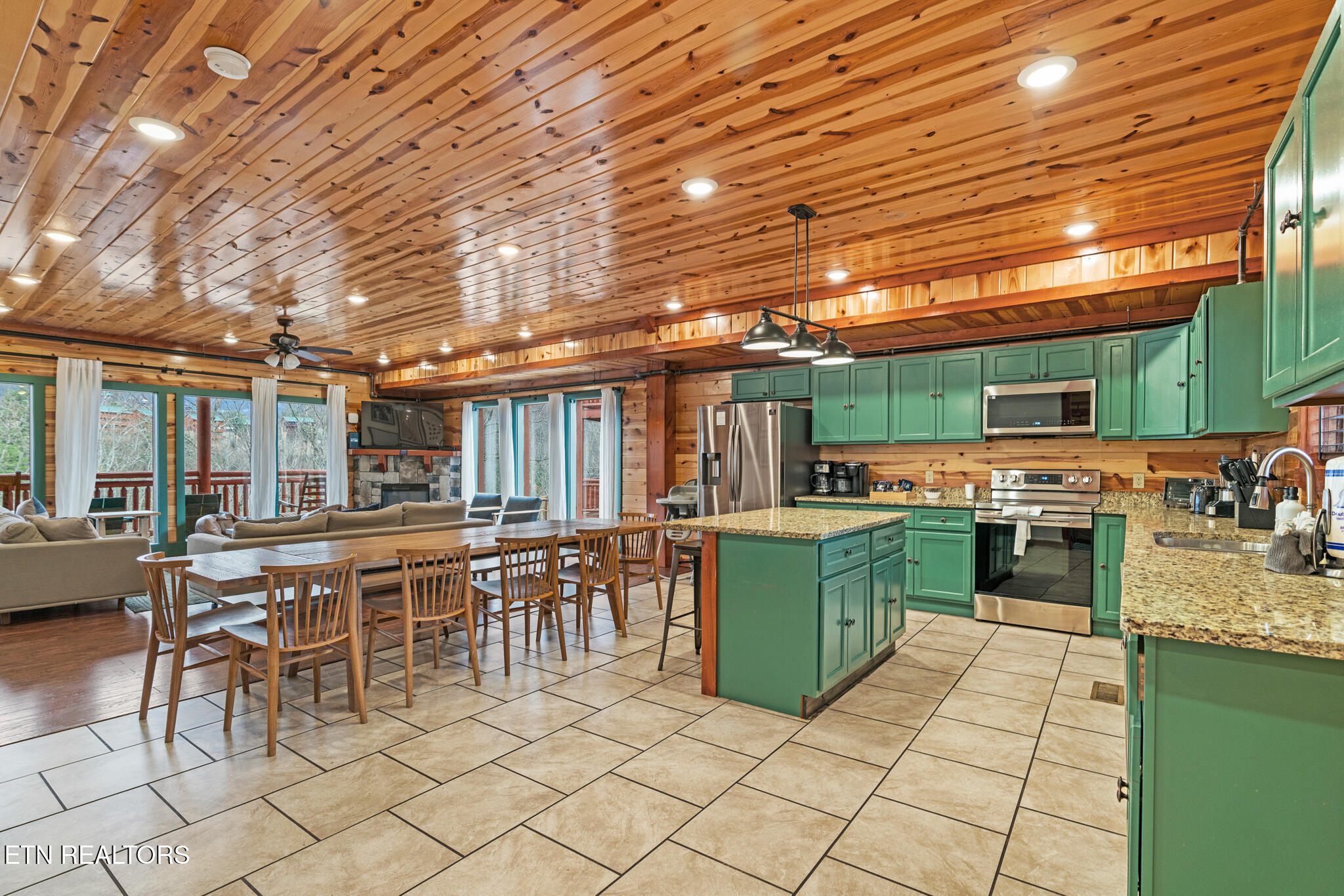 2324 Boulder Way Sevierville TN 37862