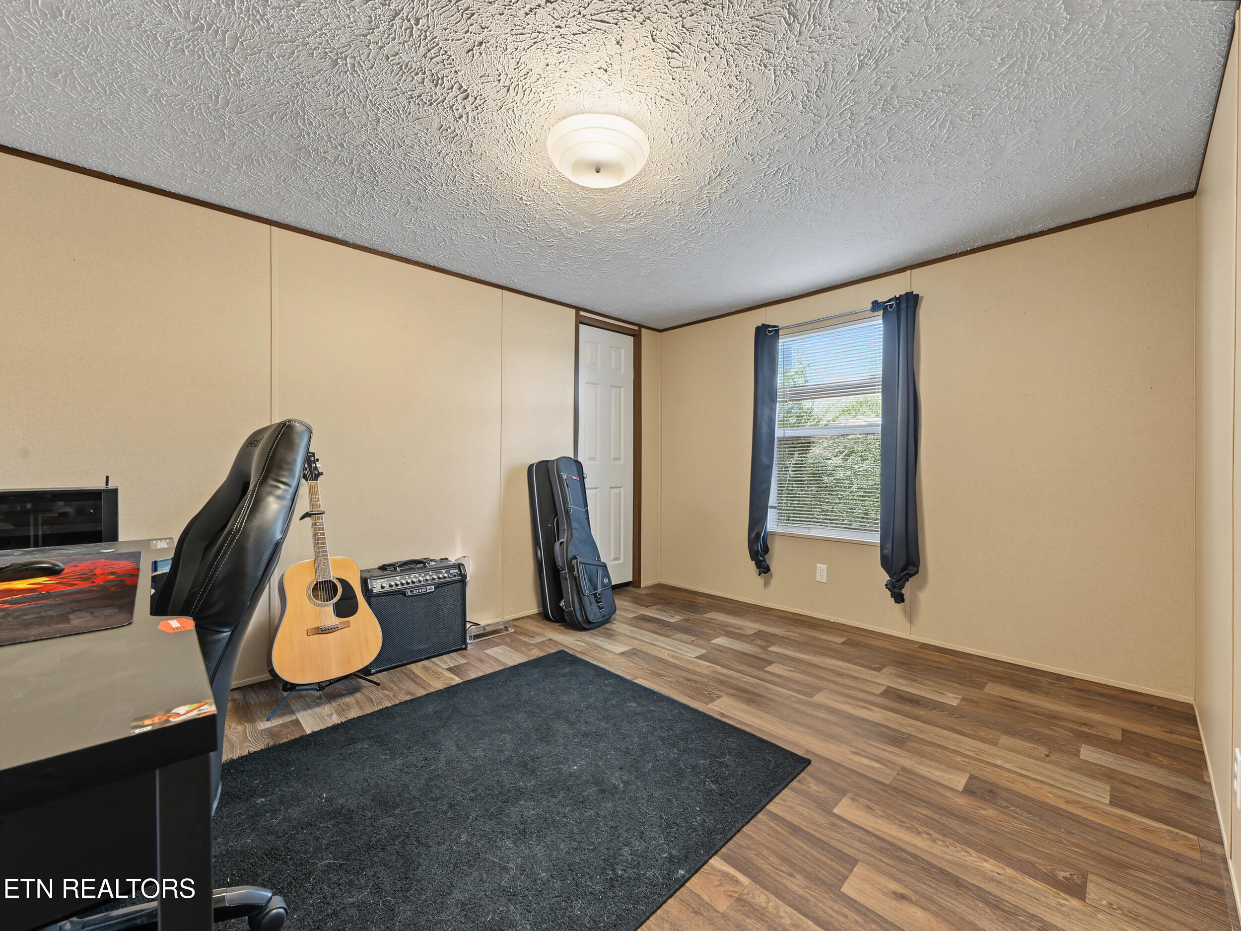438 Jarnigan Street Clinton TN 37716