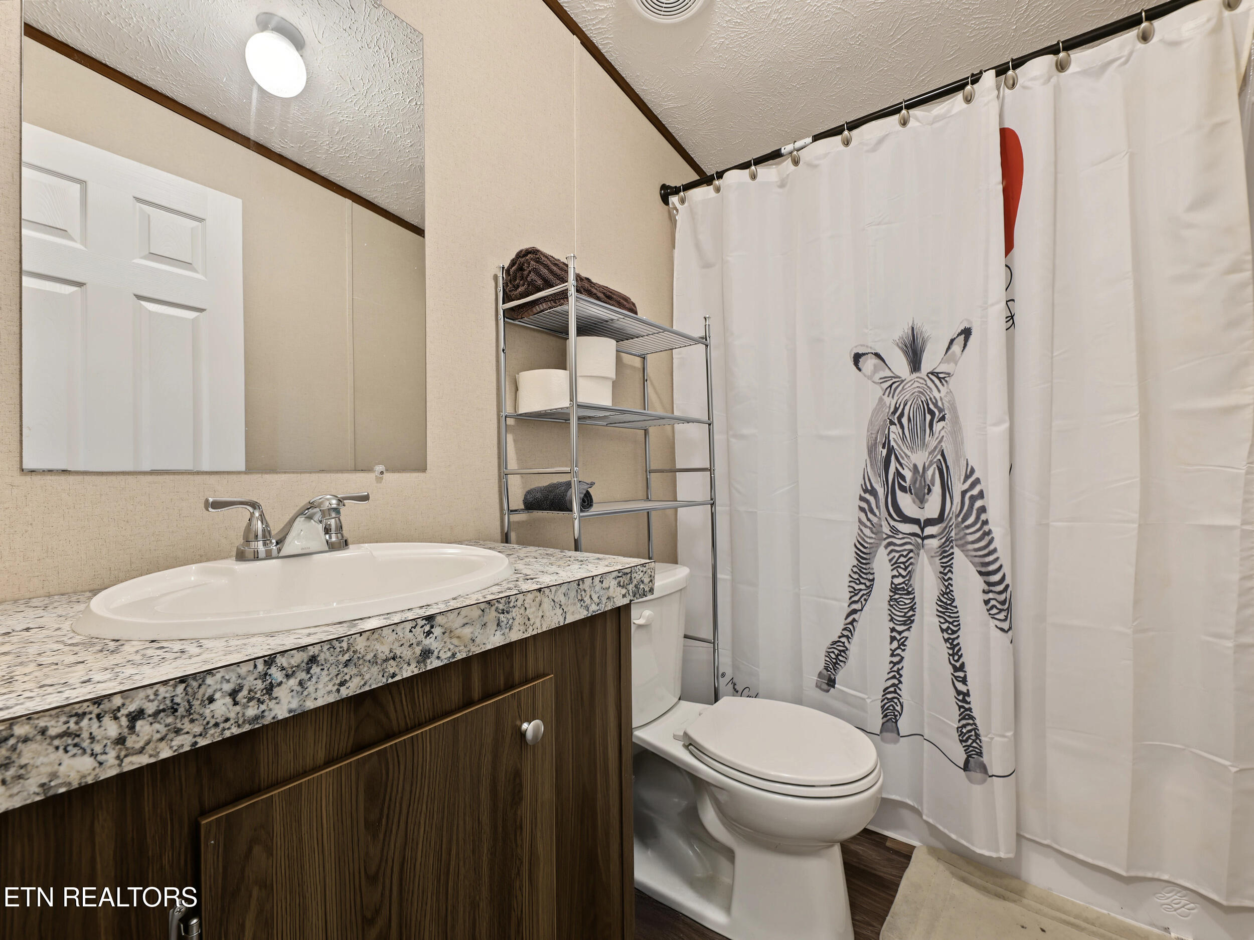 438 Jarnigan Street Clinton TN 37716