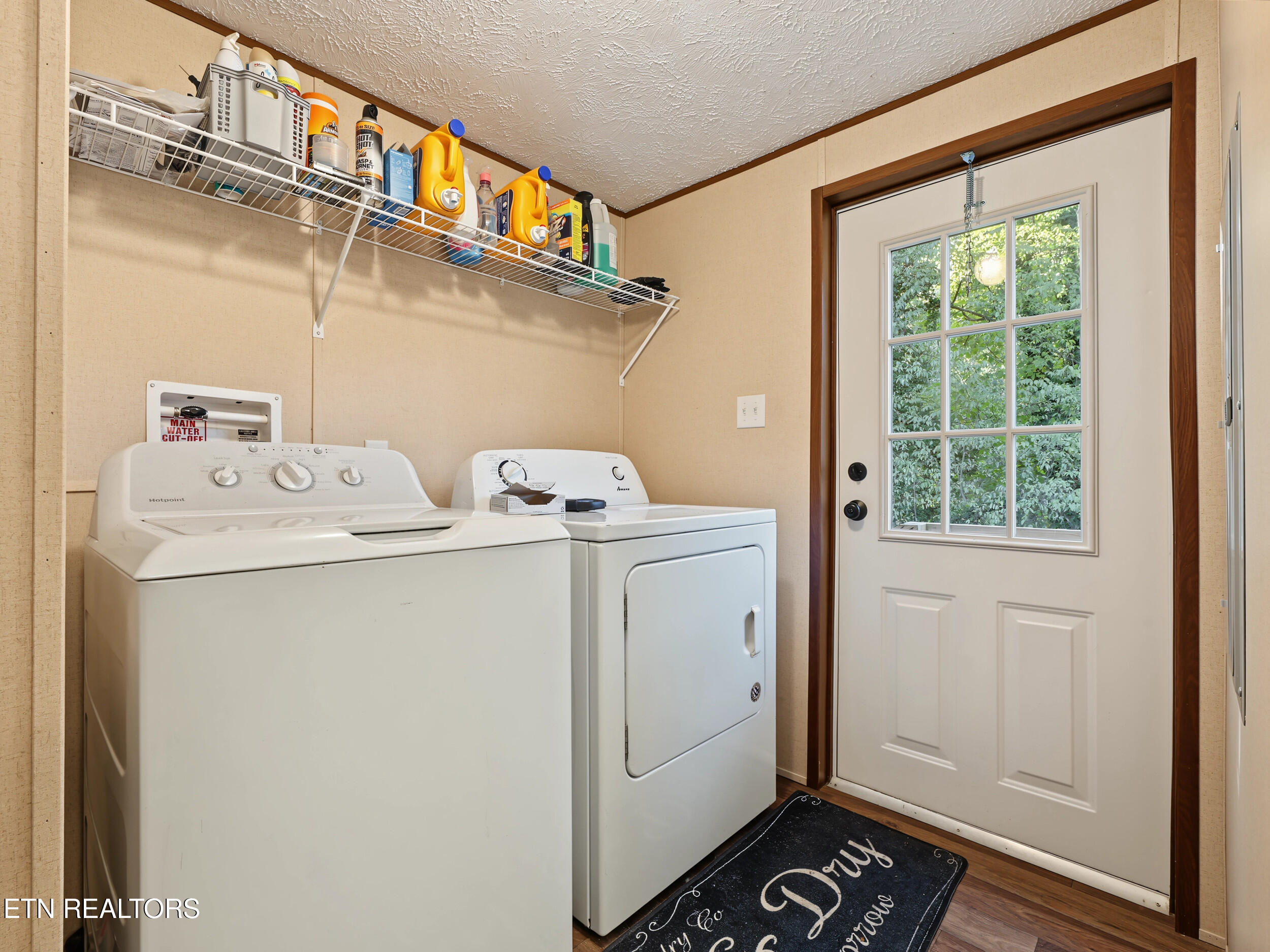 438 Jarnigan Street Clinton TN 37716