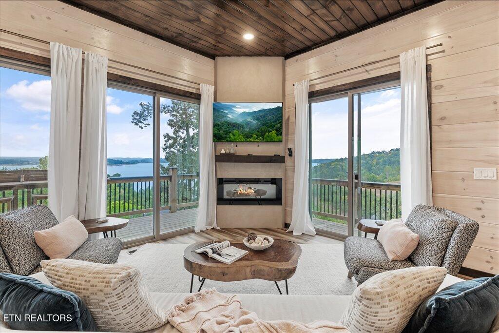 1398 Lake Haven Way Sevierville TN 37876