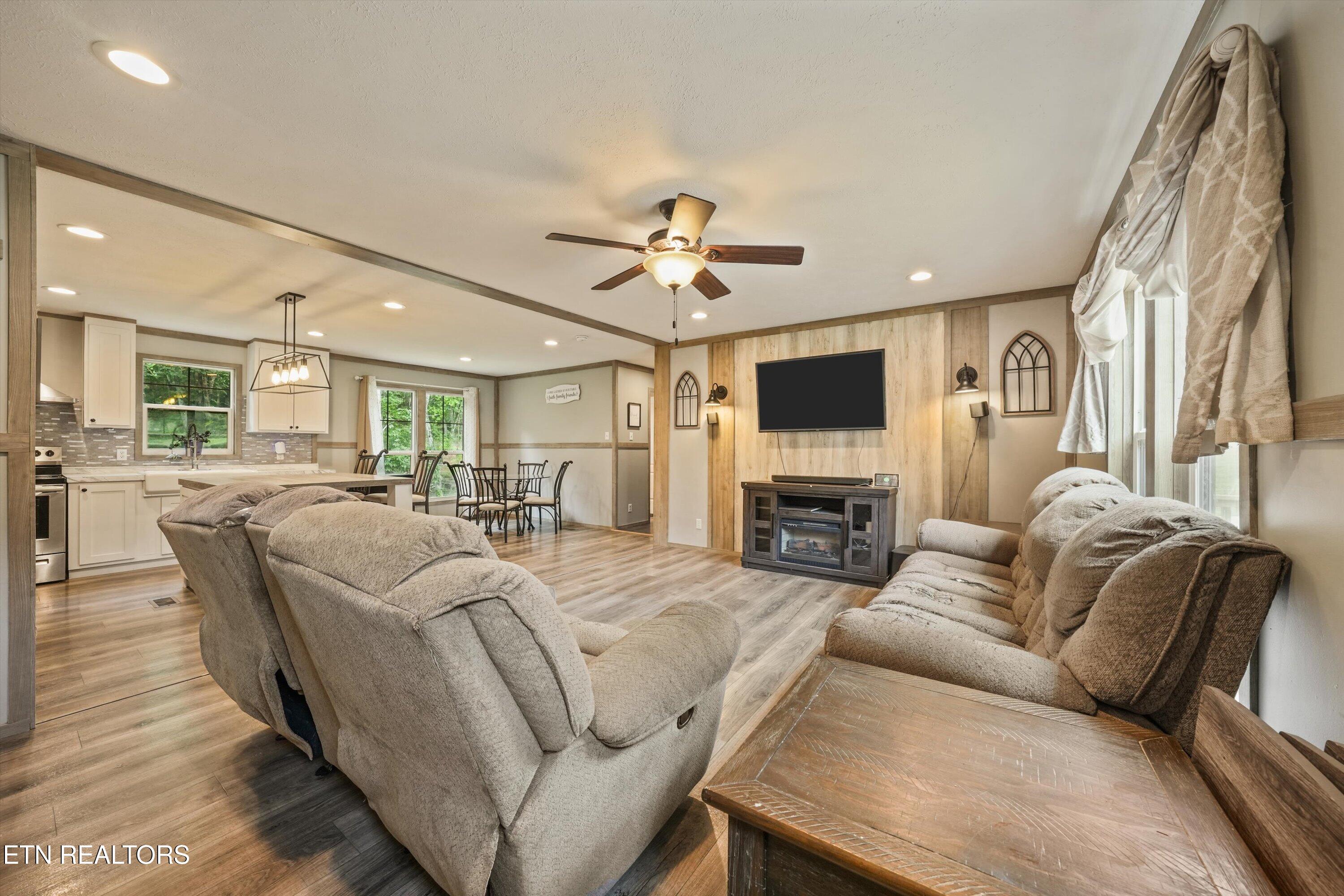 3421 Hackney Chapel Road Lenoir City TN 37772