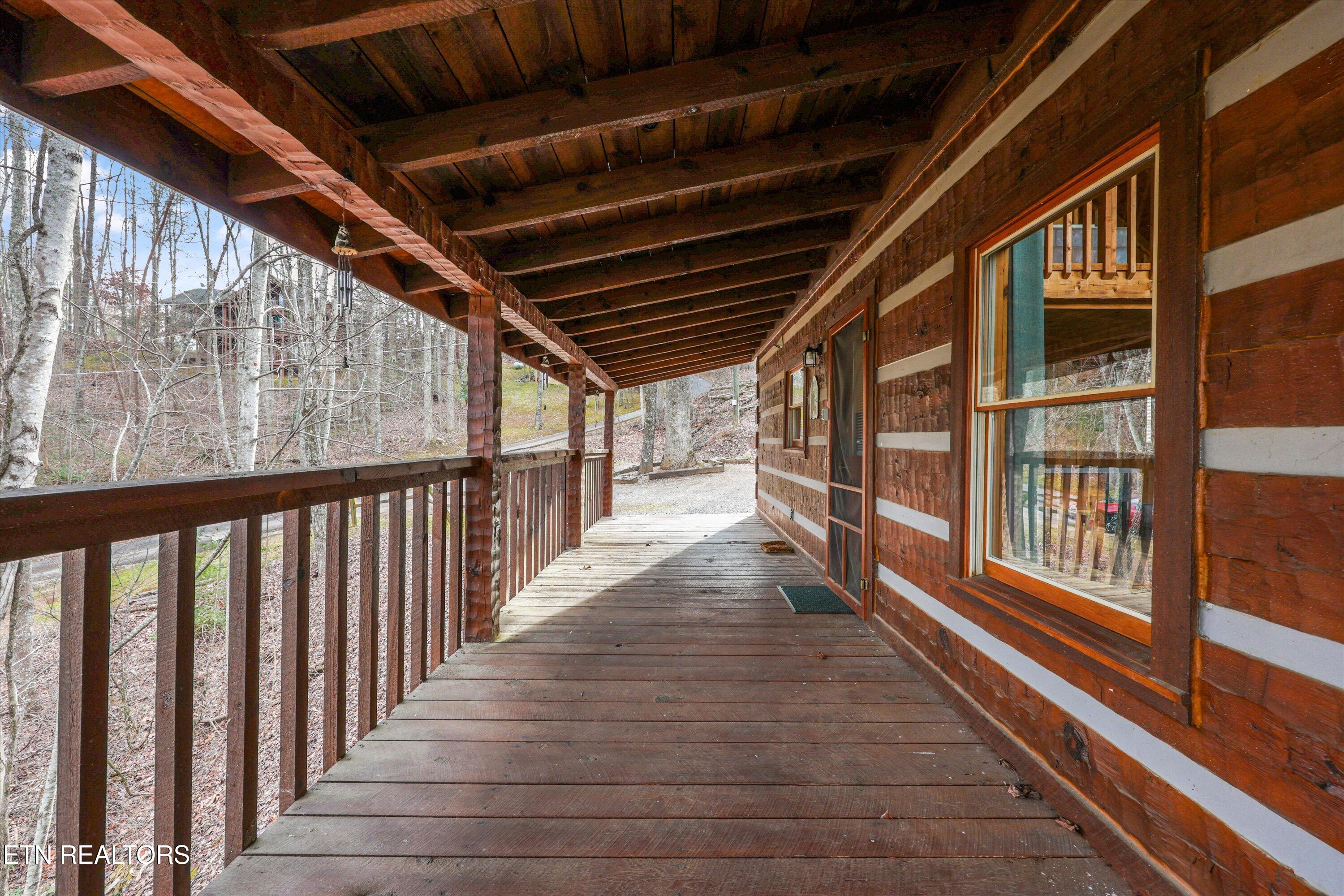 1128 Oak Court Gatlinburg TN 37738