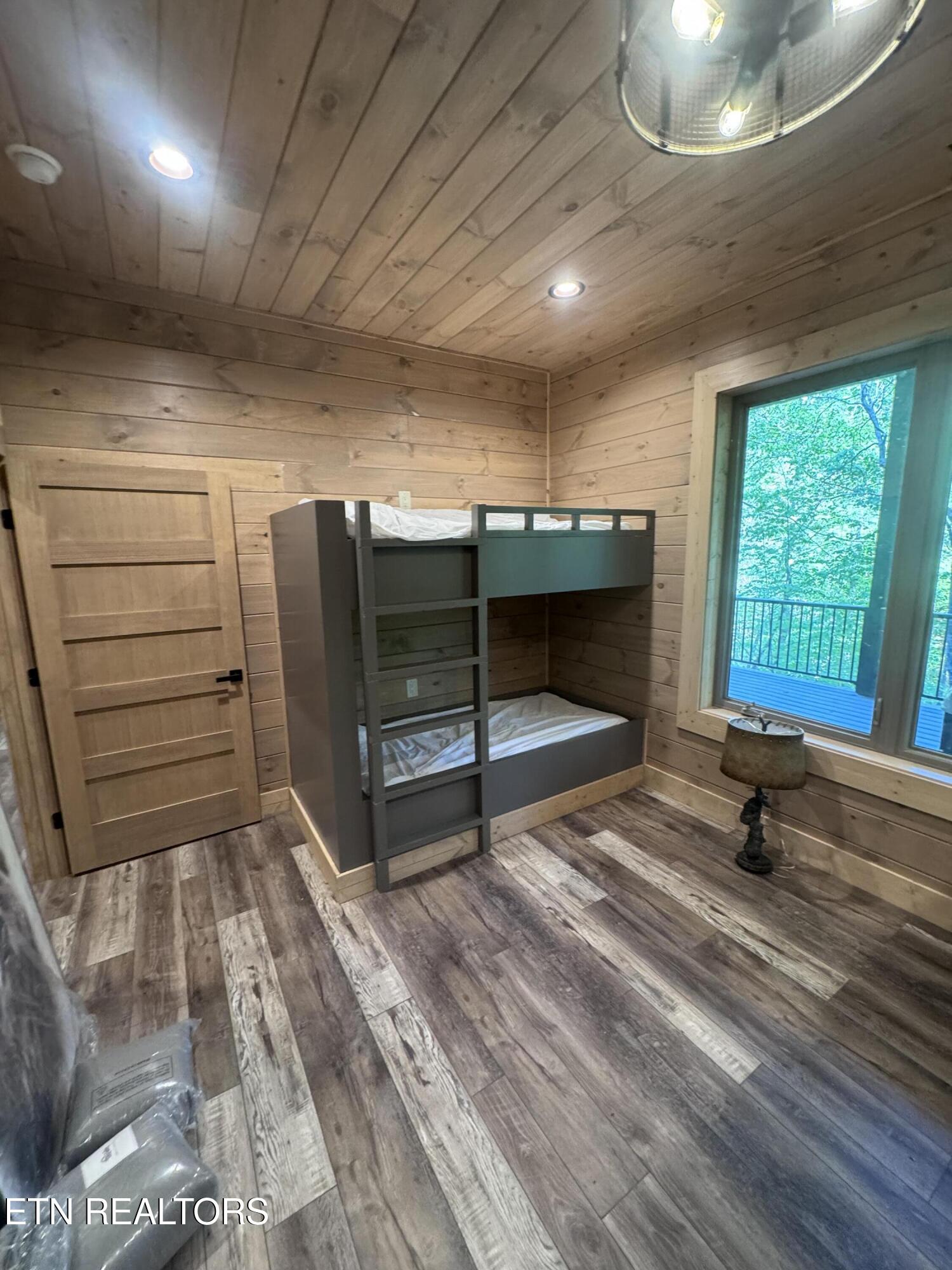 524 Ogle Drive Pigeon Forge TN 37863