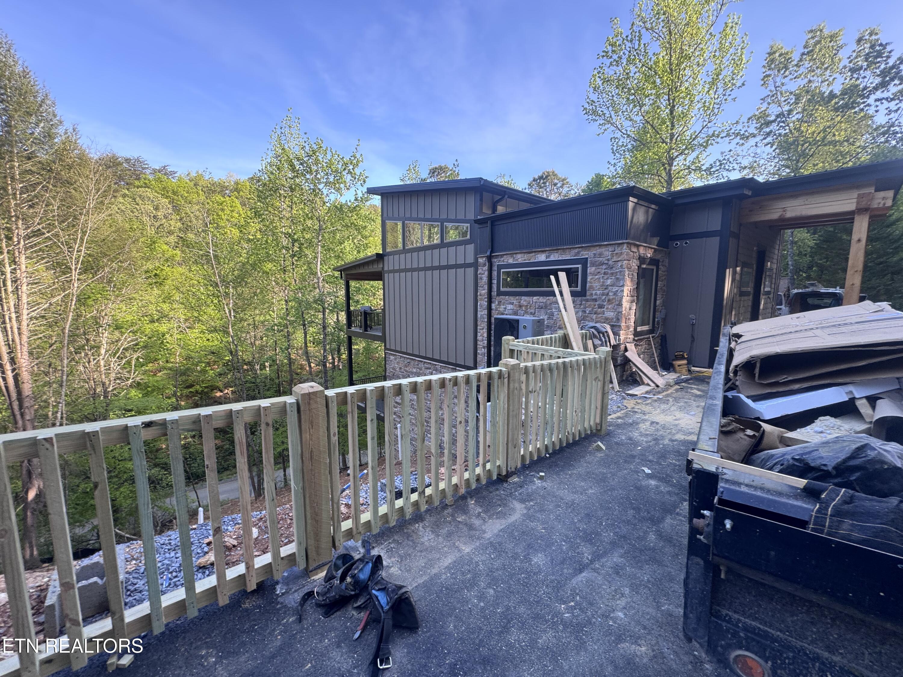 524 Ogle Drive Pigeon Forge TN 37863
