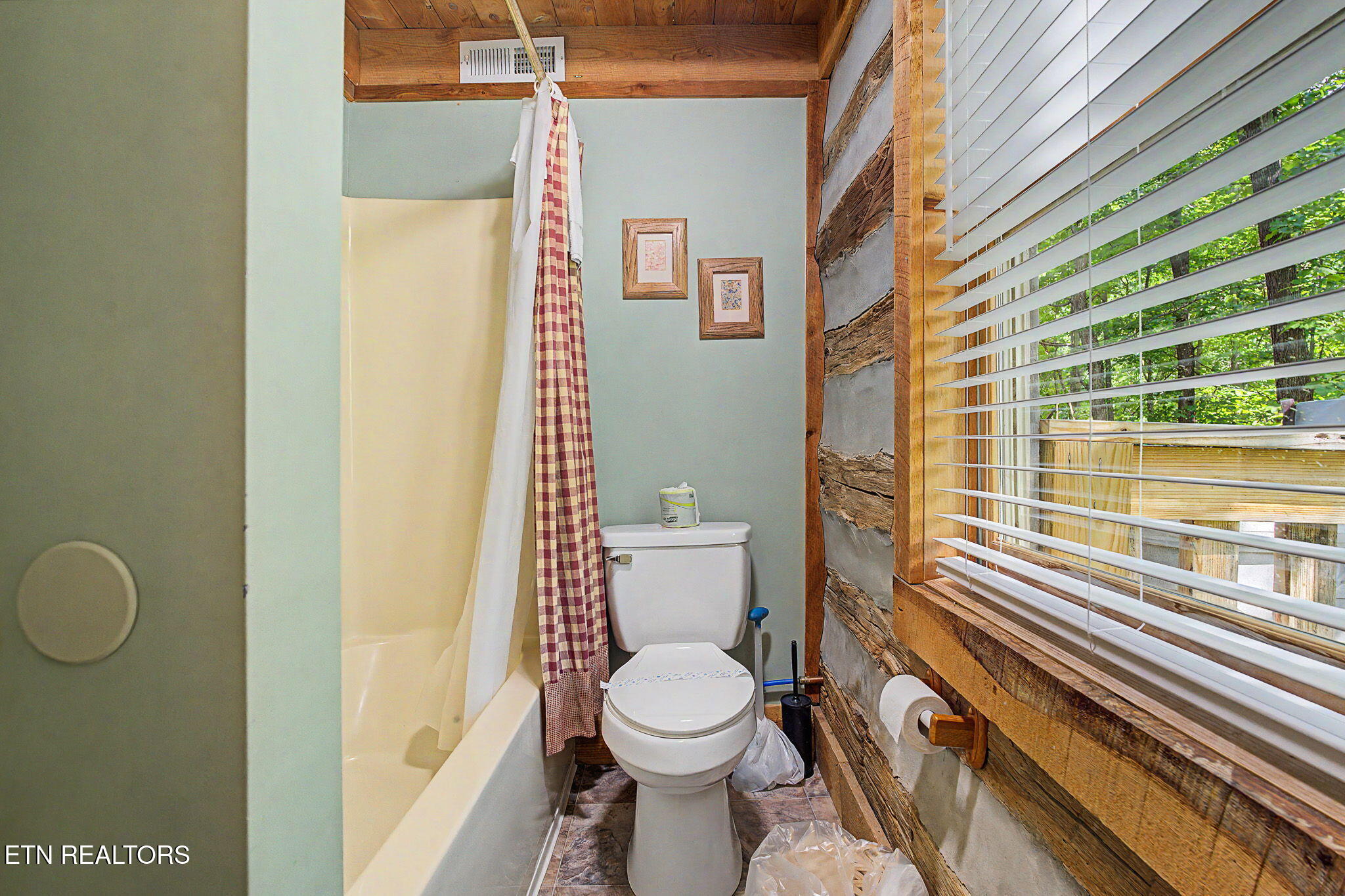 760 Fox Hollow Road Gatlinburg TN 37738