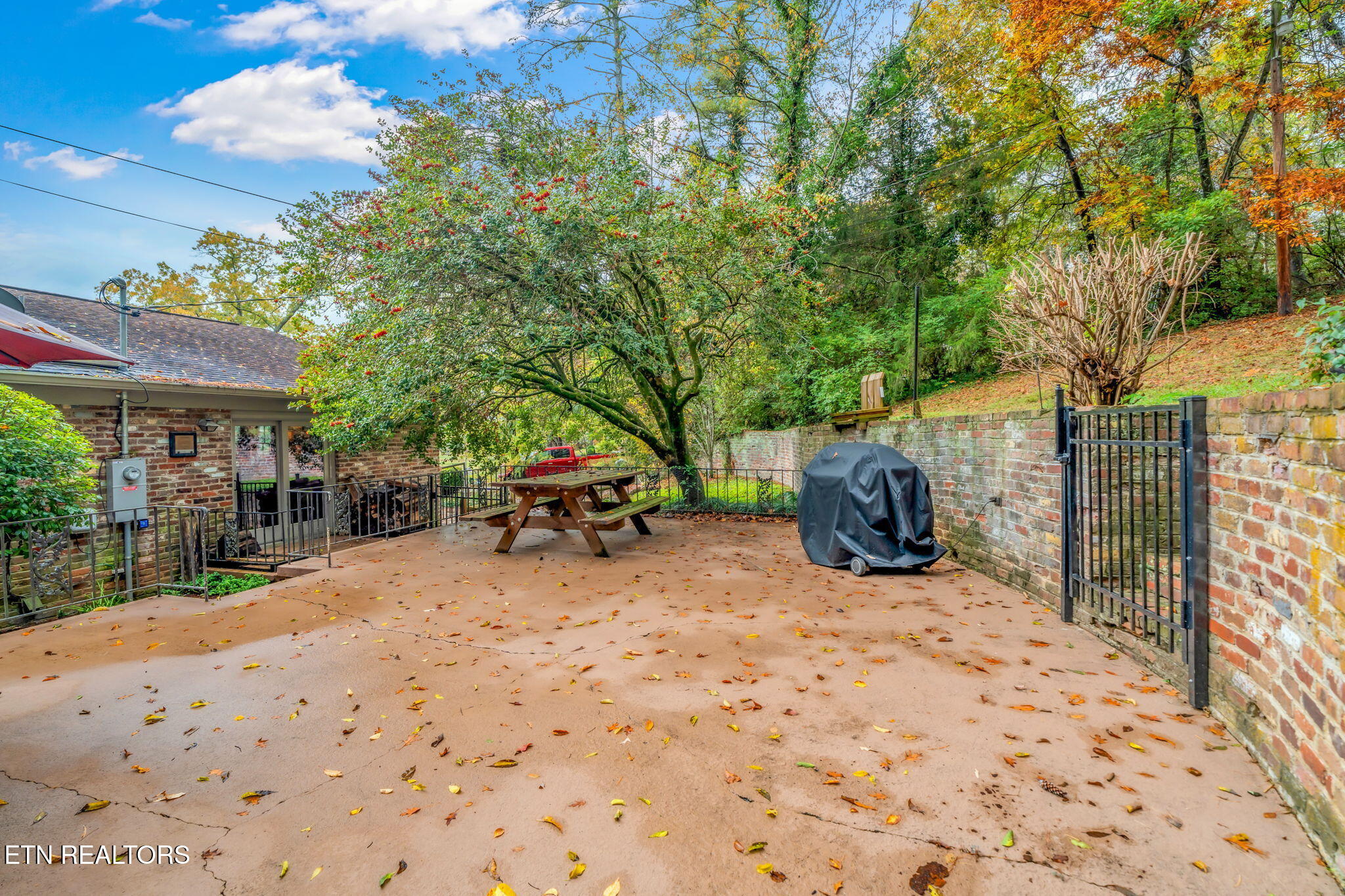5411 Holston Hills Road Knoxville TN 37914