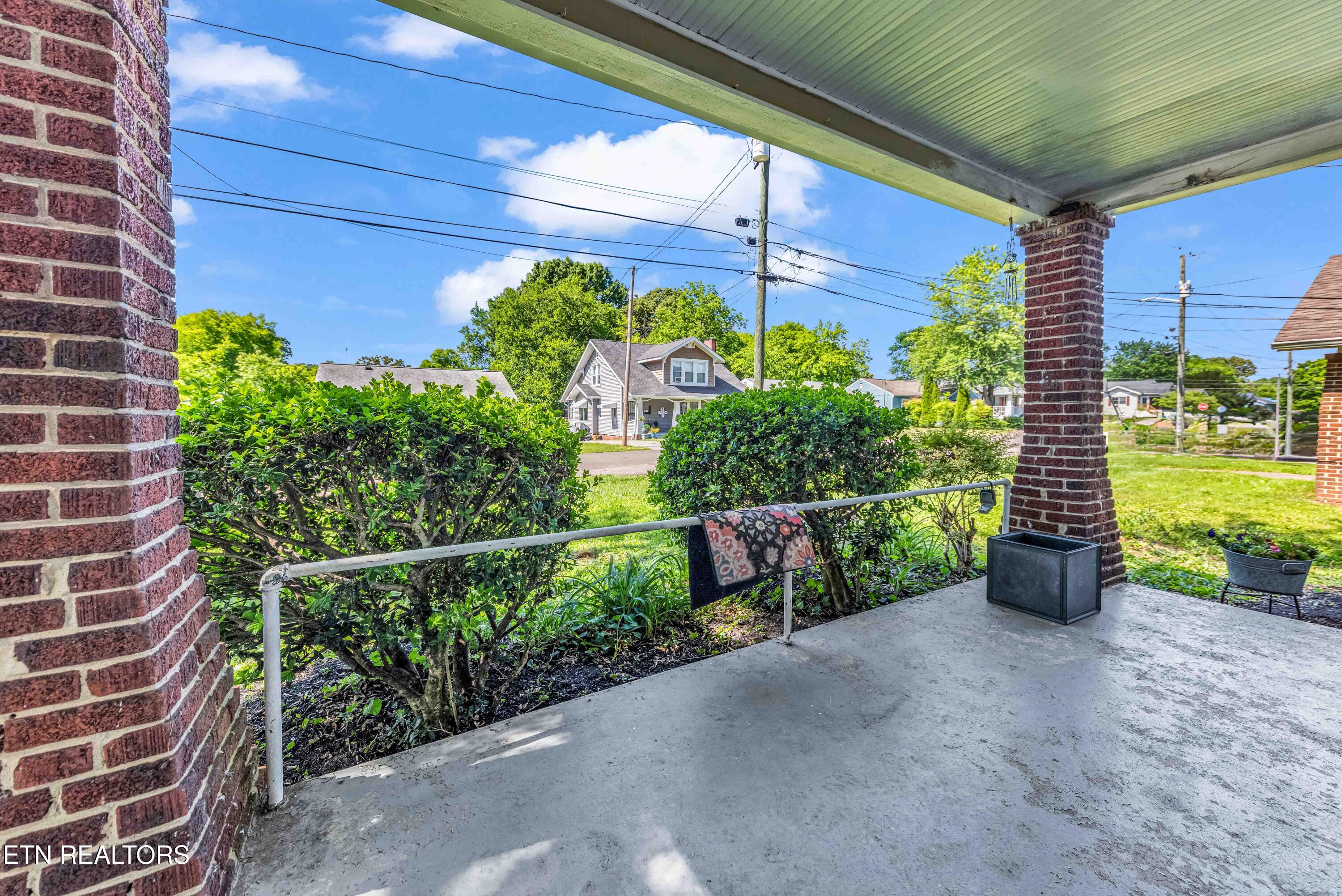 1718 Albert Avenue Knoxville TN 37917