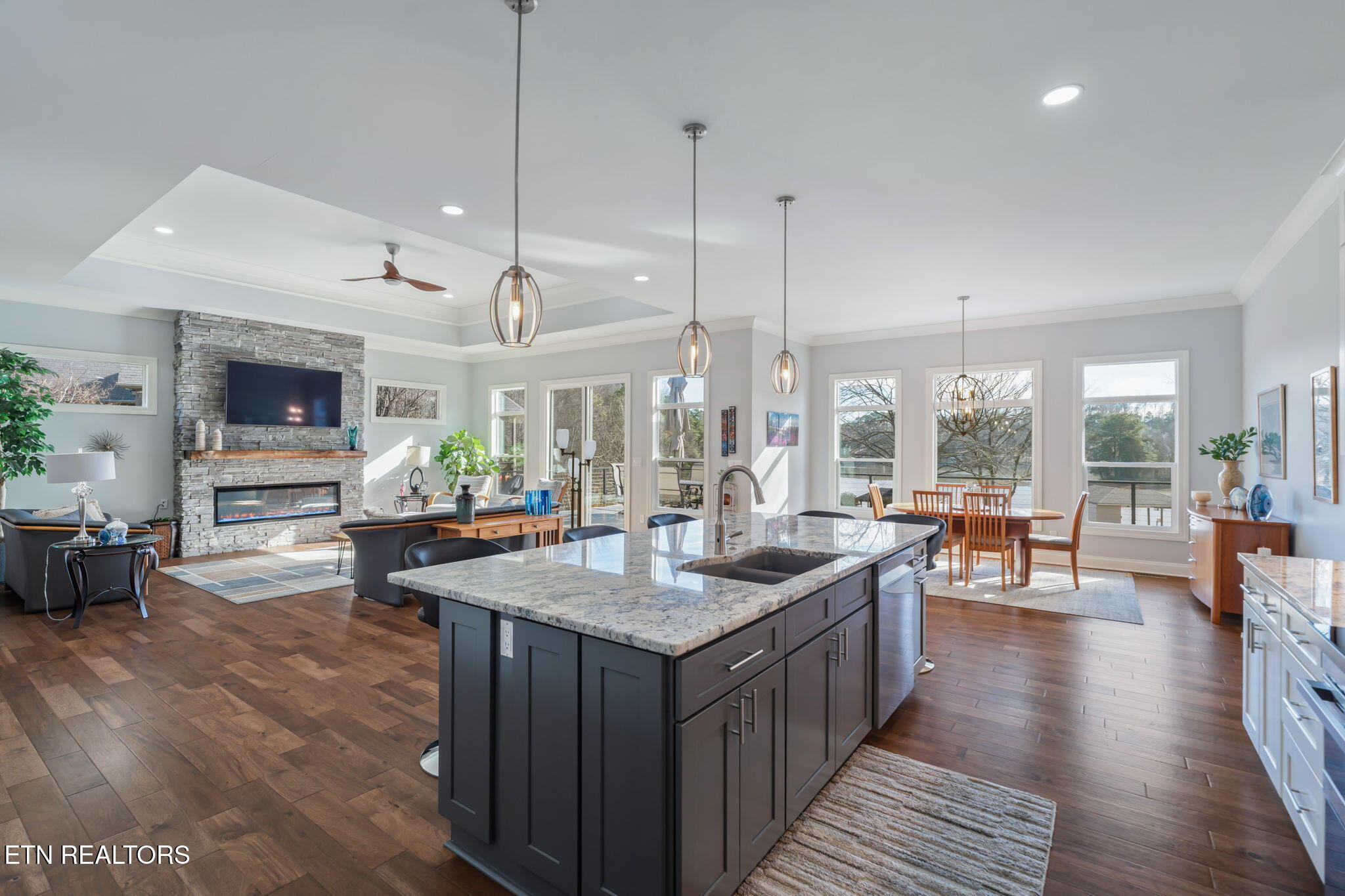 176 S Kanutsu Lane Loudon TN 37774