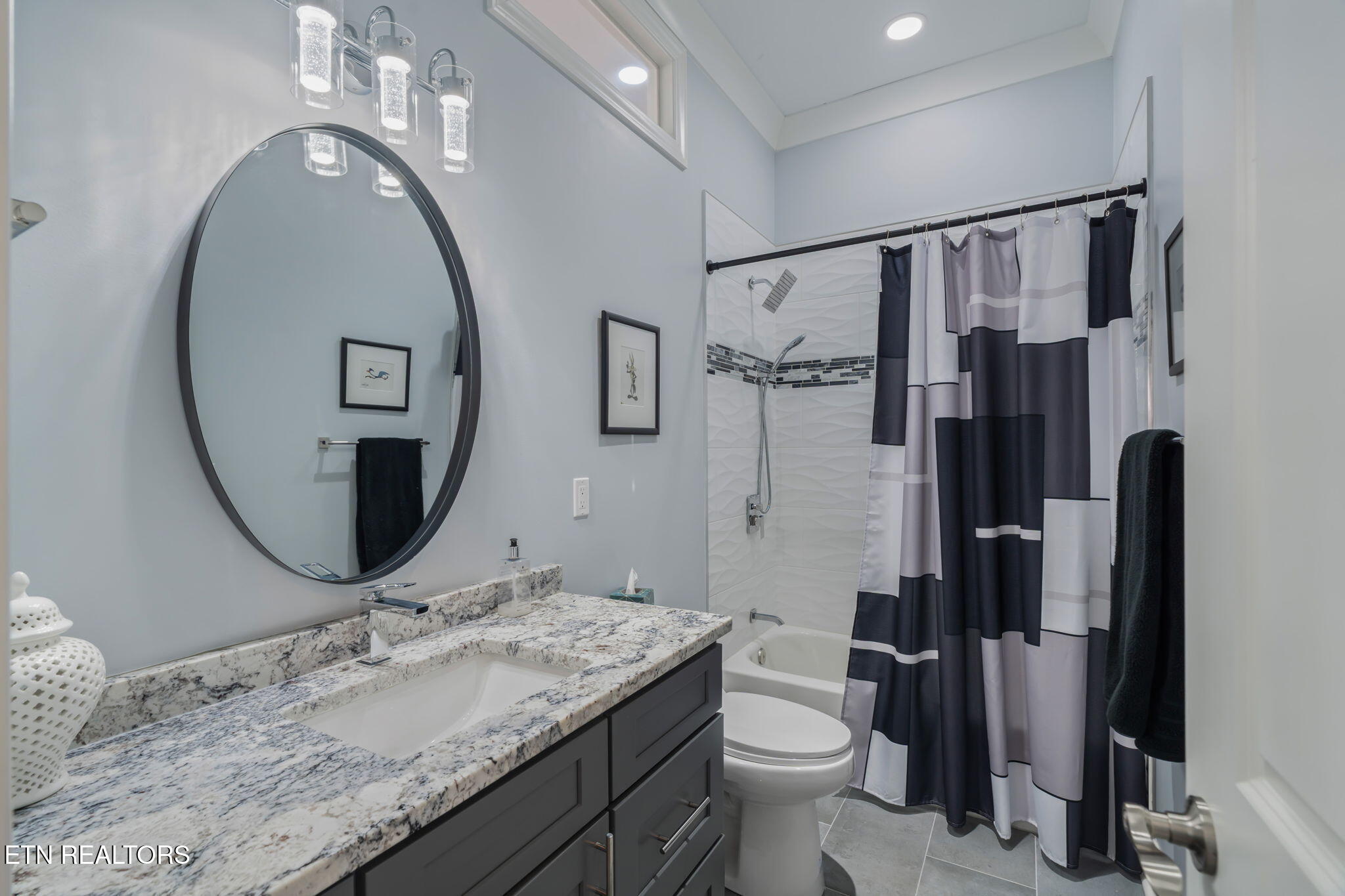 176 S Kanutsu Lane Loudon TN 37774
