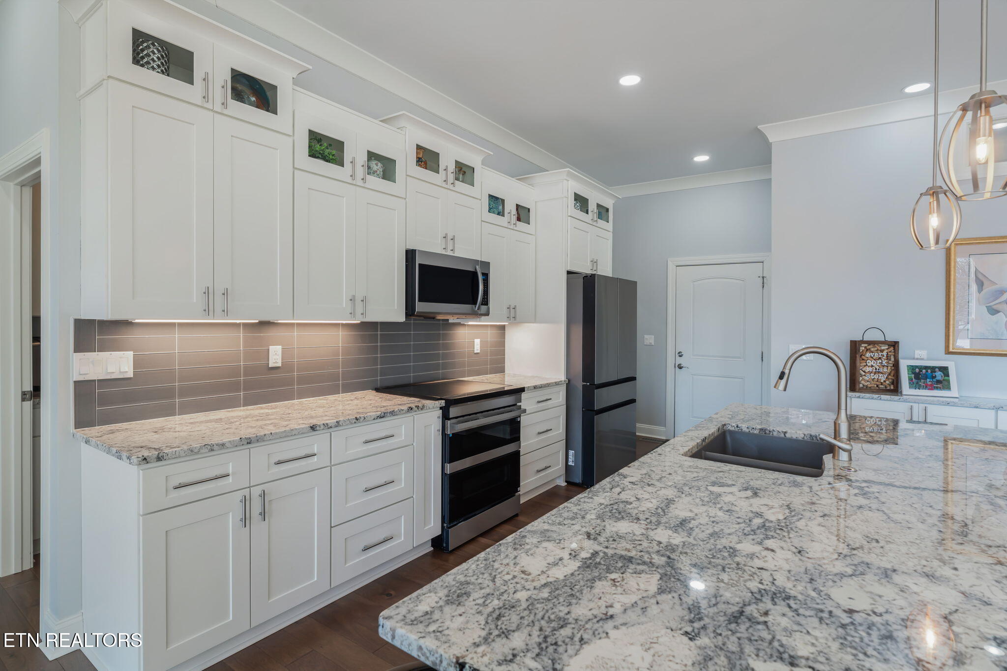 176 S Kanutsu Lane Loudon TN 37774